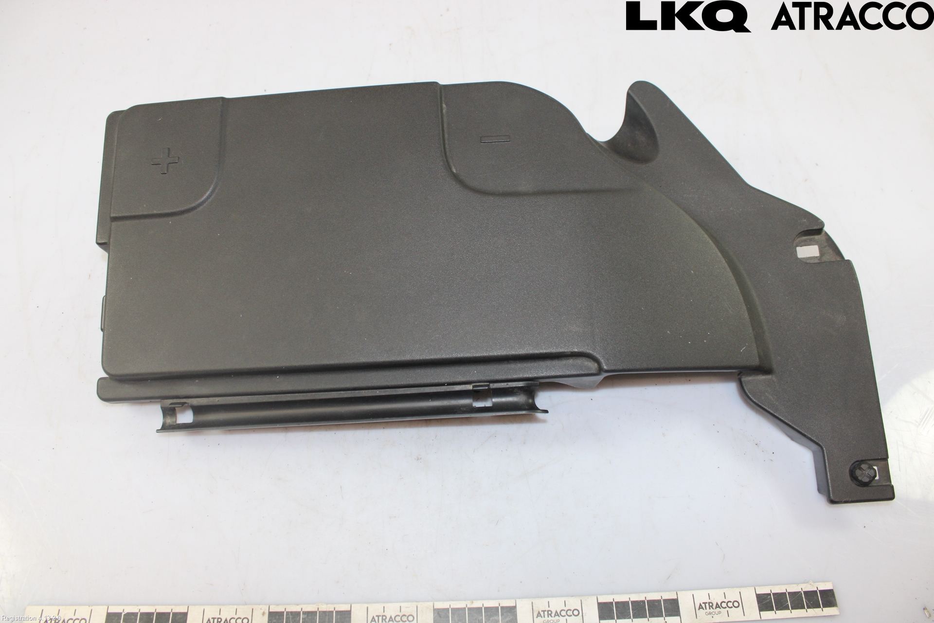 Saab 9-3 VER2/VER3 08-15 Batterikasse - Feste - Holder