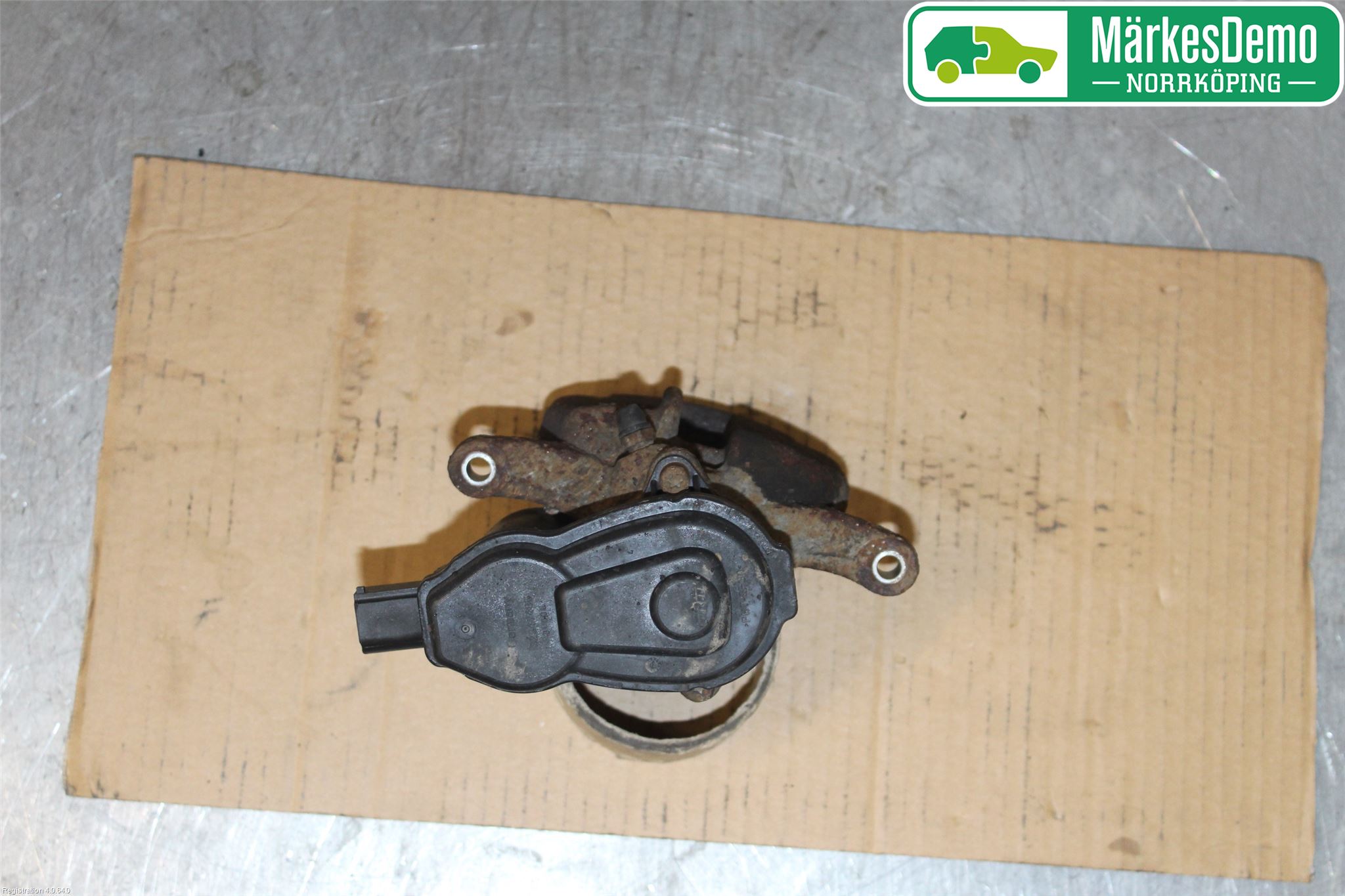 Audi Q5 09-16 Bremsecaliper Bak Venstre