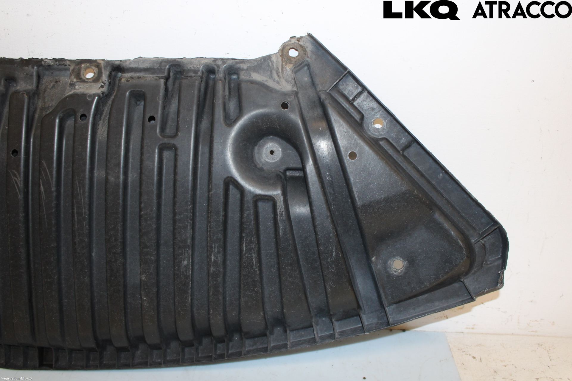 Mercedes-Benz MB E-KLASS (W212) 09-16 Bunnplate U Motor-Gear-Dørk