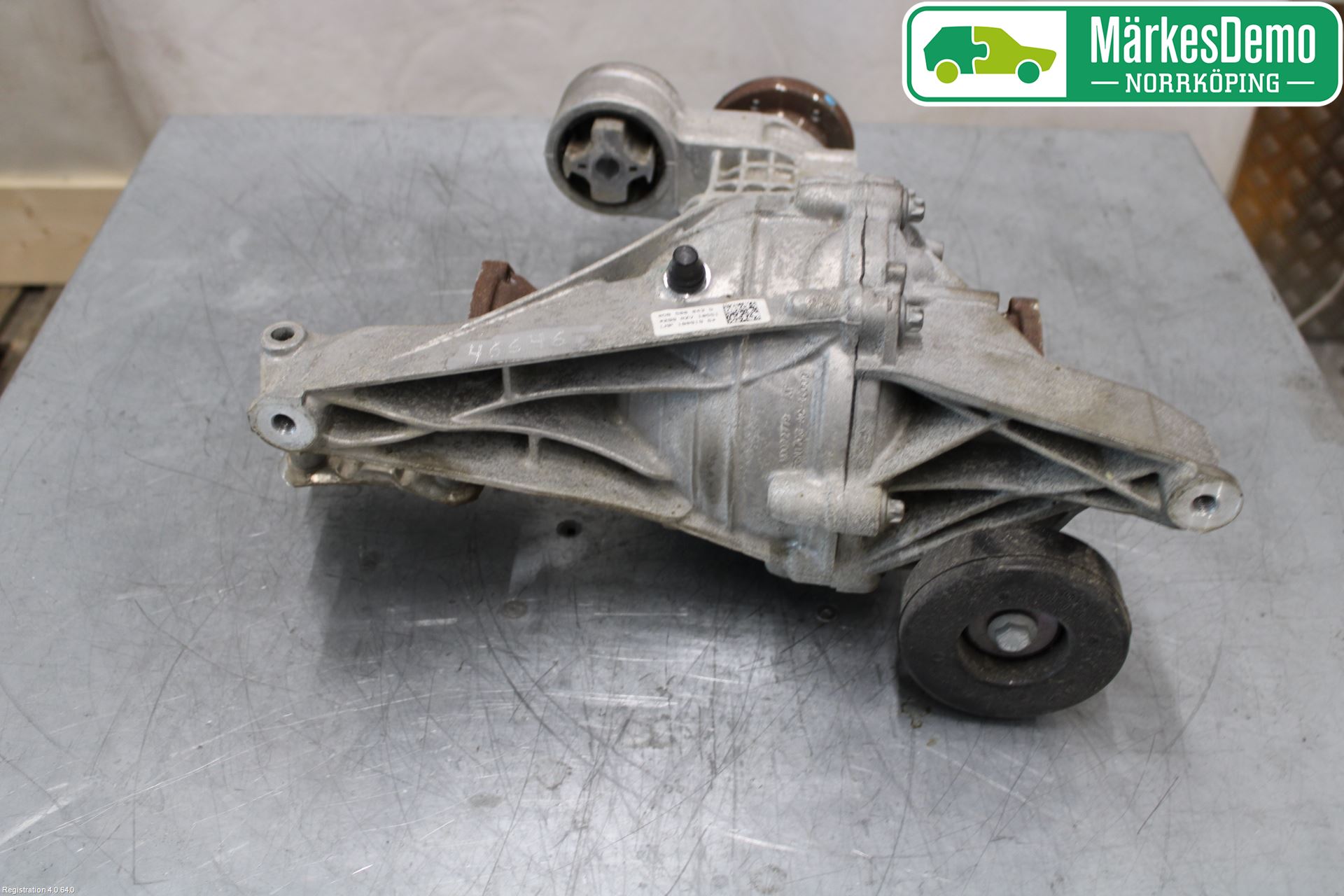 Audi A4/S4 B9 20- Bakaksel Kardang Bak -Diff