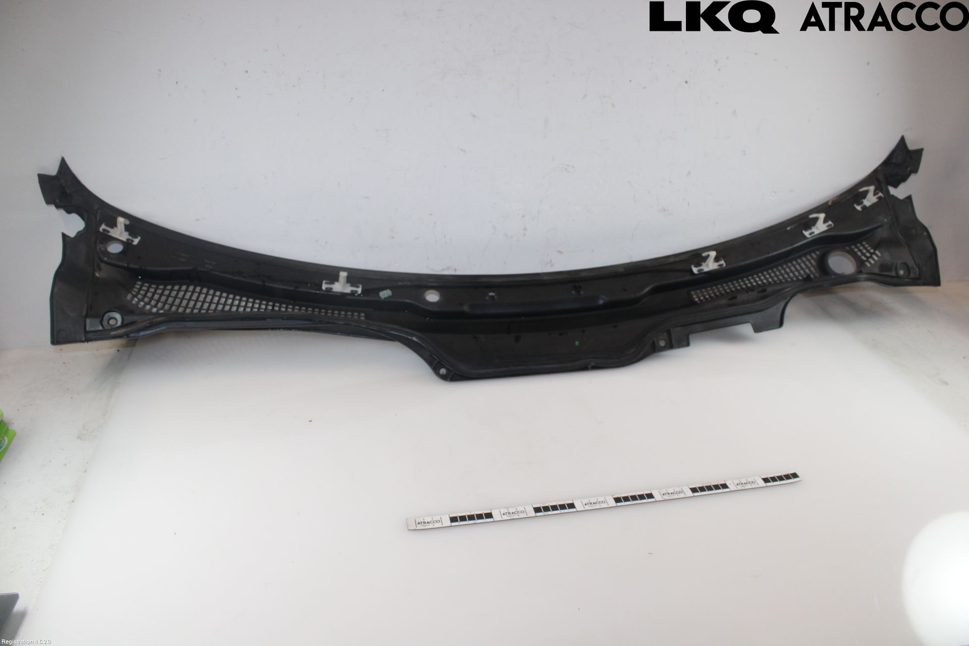 Volvo V50 08-12 Visker Deksel-Grill-Under Frr