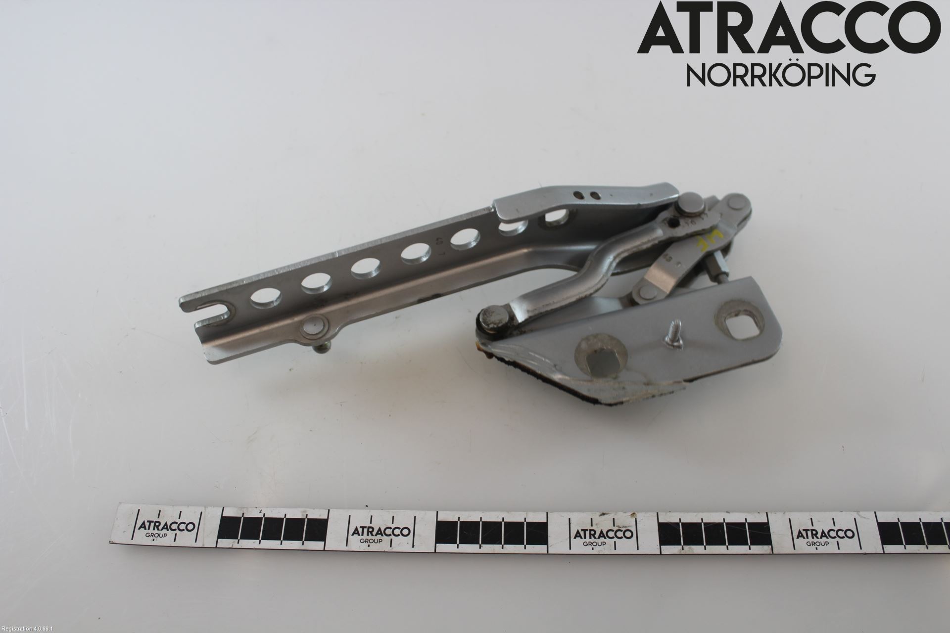 Audi A8/S8 4E  02-09 Panser Hengsel - Hengsler