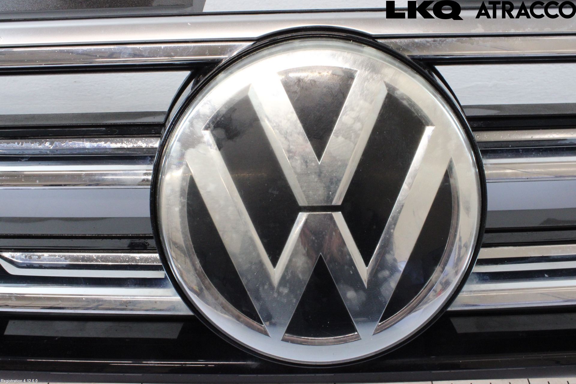 Volkswagen VW TIGUAN 16-24 Grill Komplett