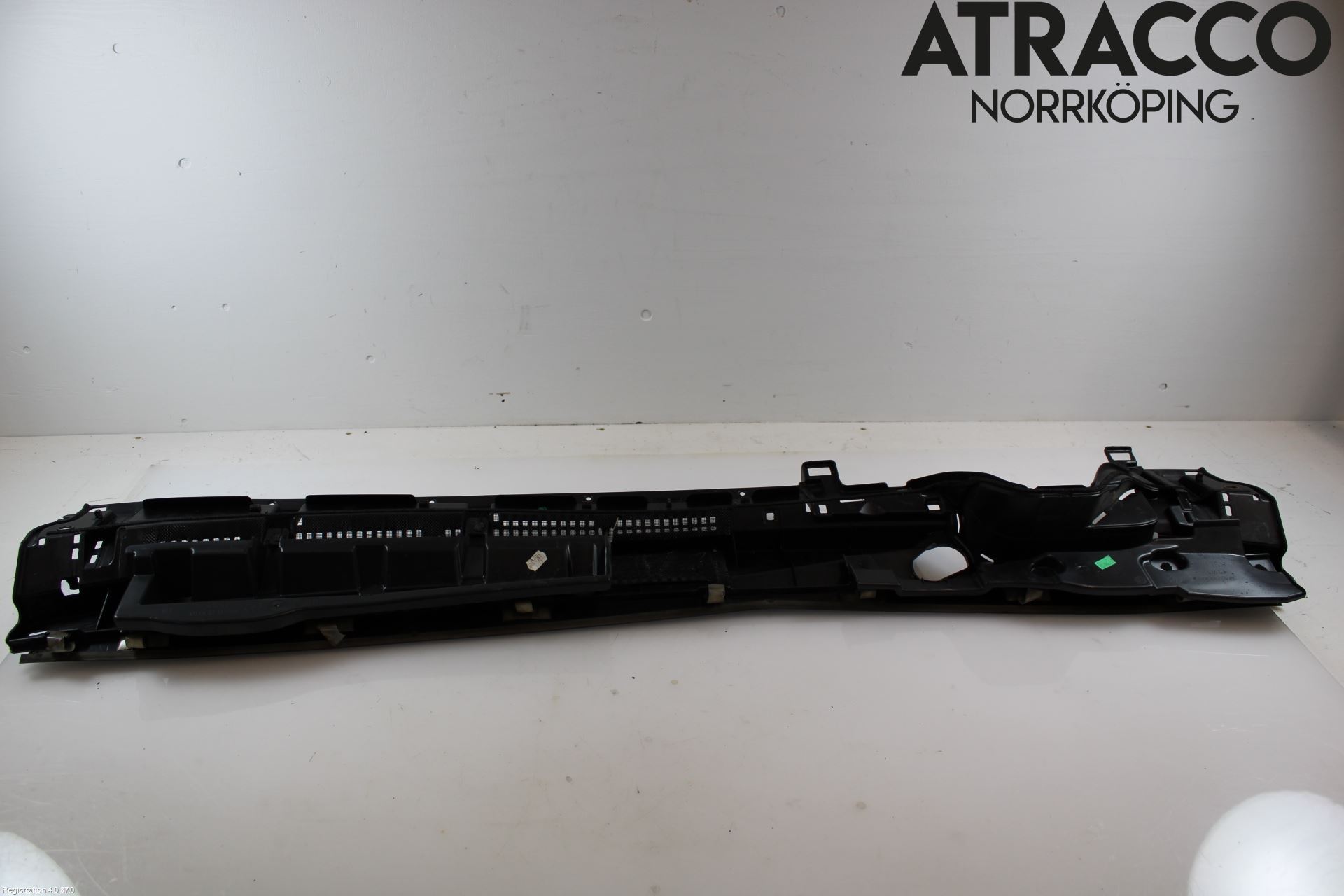 Toyota YARIS XP130 12-14 Visker Deksel-Grill-Under Frr