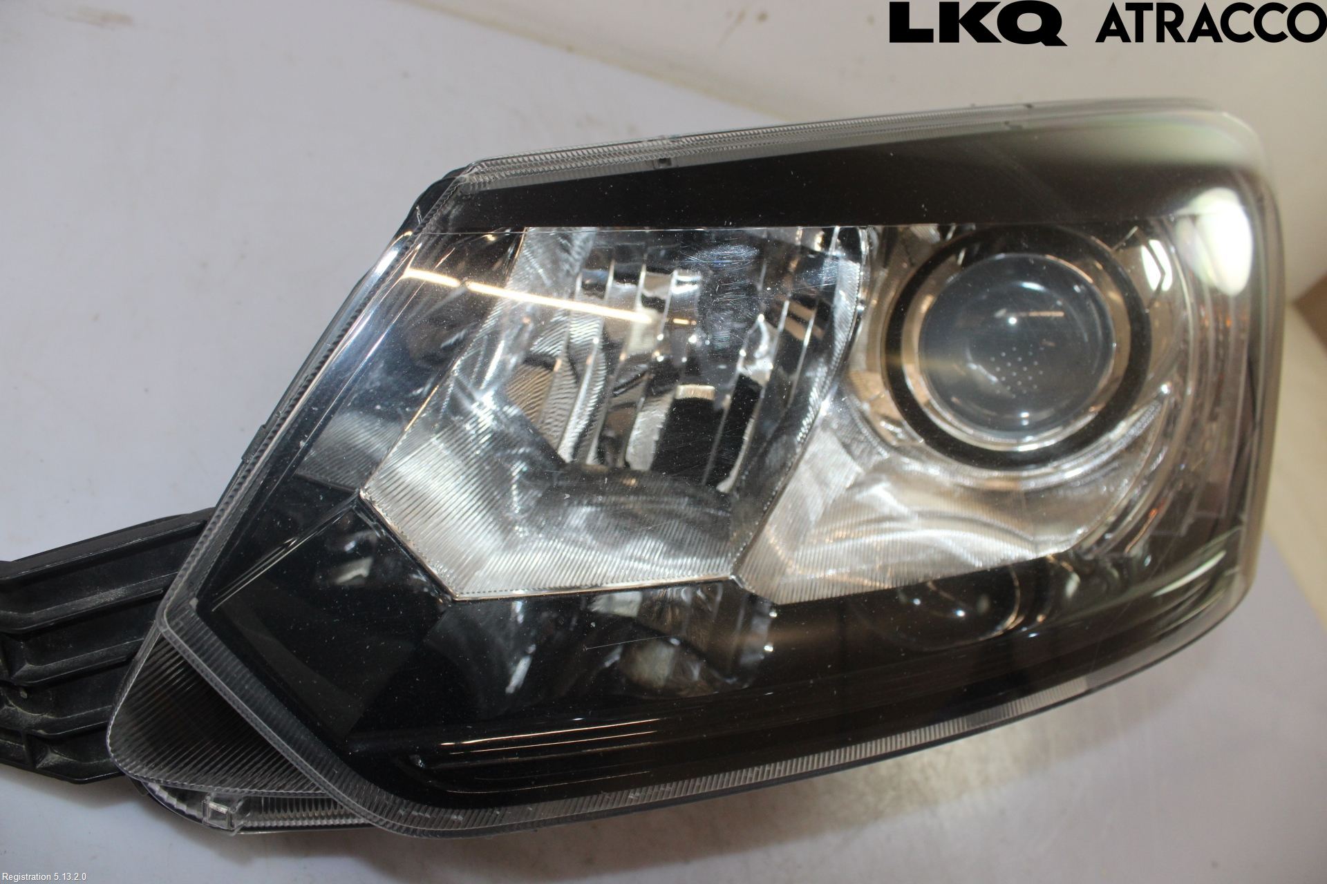 Skoda YETI Frontlykt Venstre