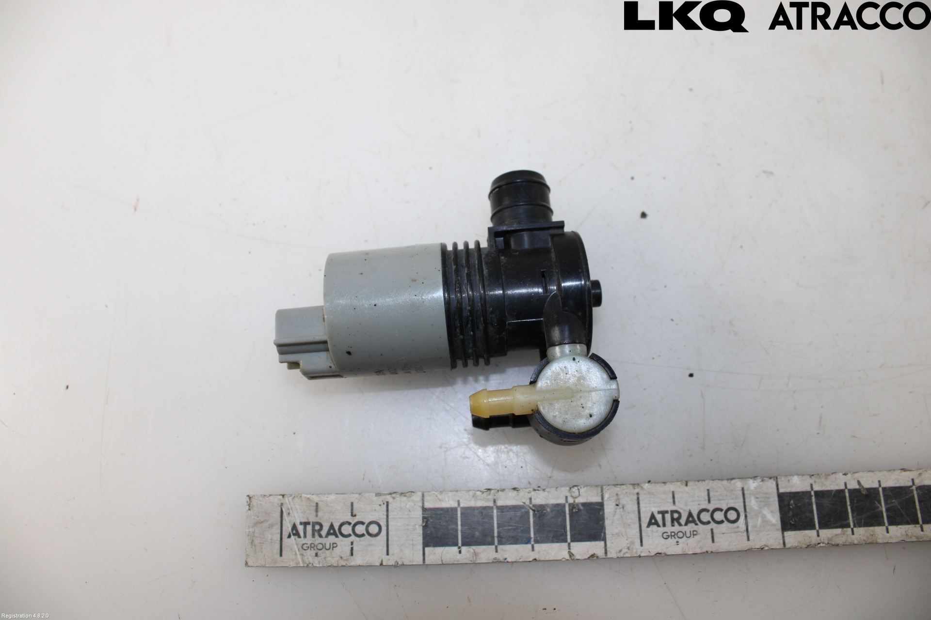Toyota AURIS 13-19 Spylerpumpe Frontrute