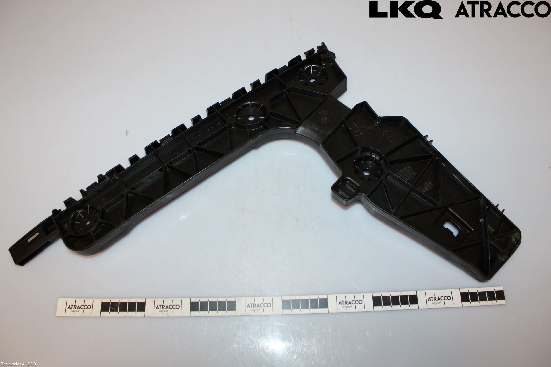 Audi A6 F2/C8 19- Støtfangerfeste Bak Høyre