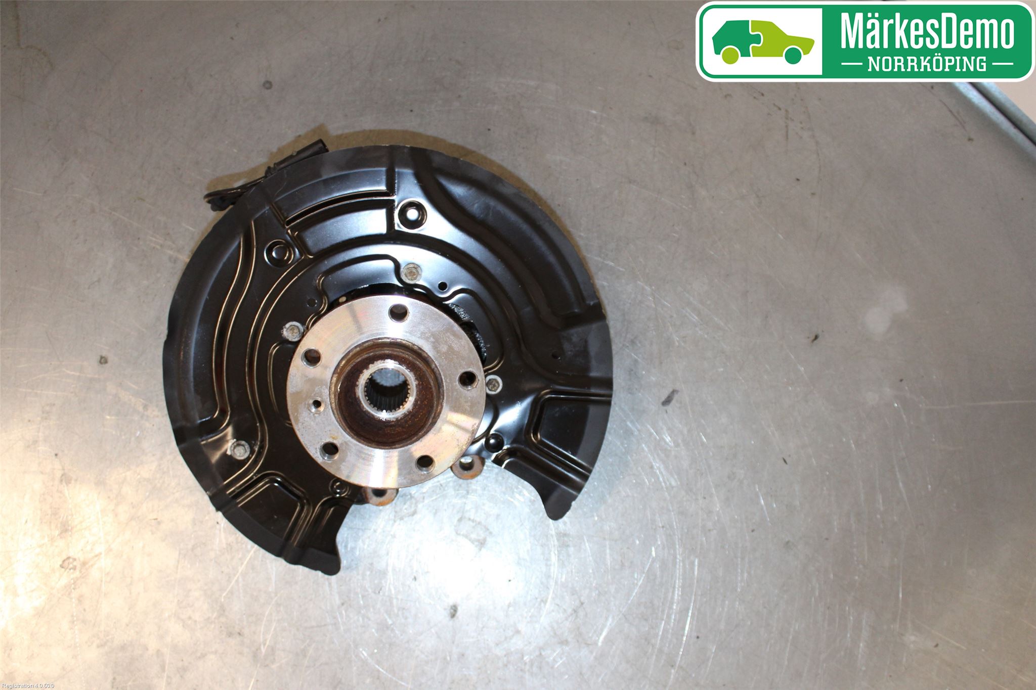 BMW X4 F26 14-18 Spindel Vb