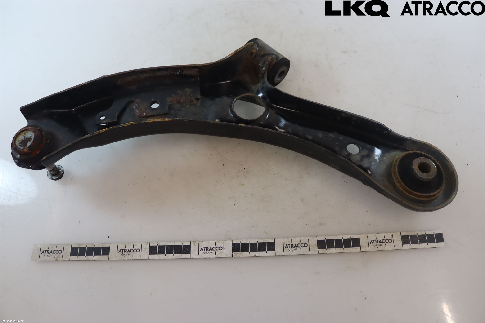 Suzuki SWIFT 11-16 Bærearm Foran Høyre Nedre