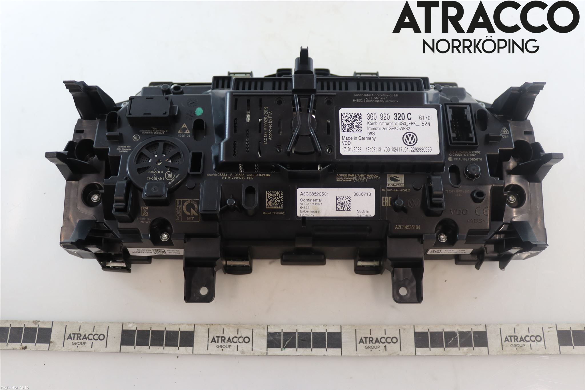 Volkswagen VW TIGUAN 16-24 Instr Kombinert