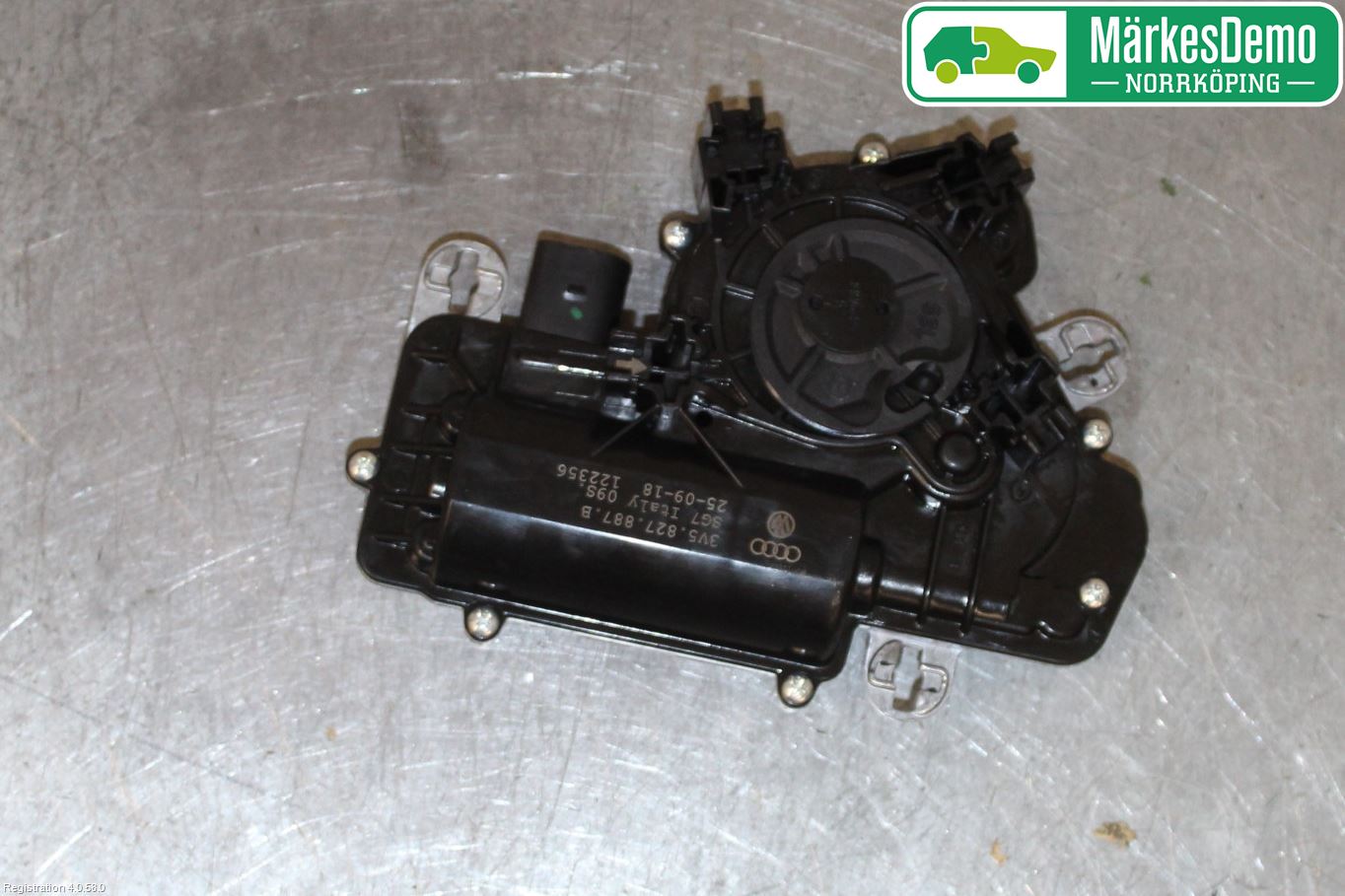 Audi A4/S4 B9 16-19 Baklukeåpner Automatisk