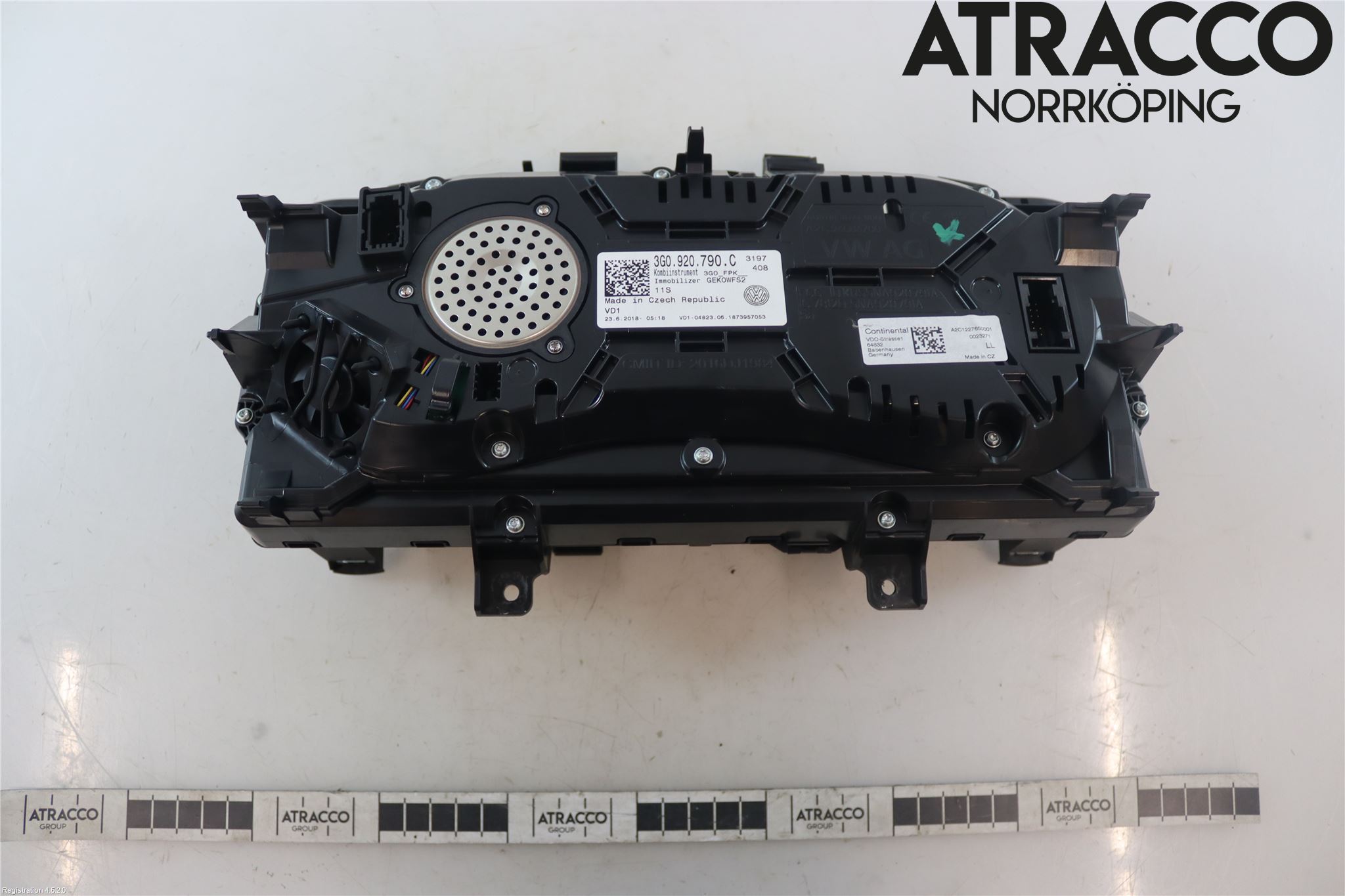 Volkswagen VW PASSAT 15-19 Instr Kombinert