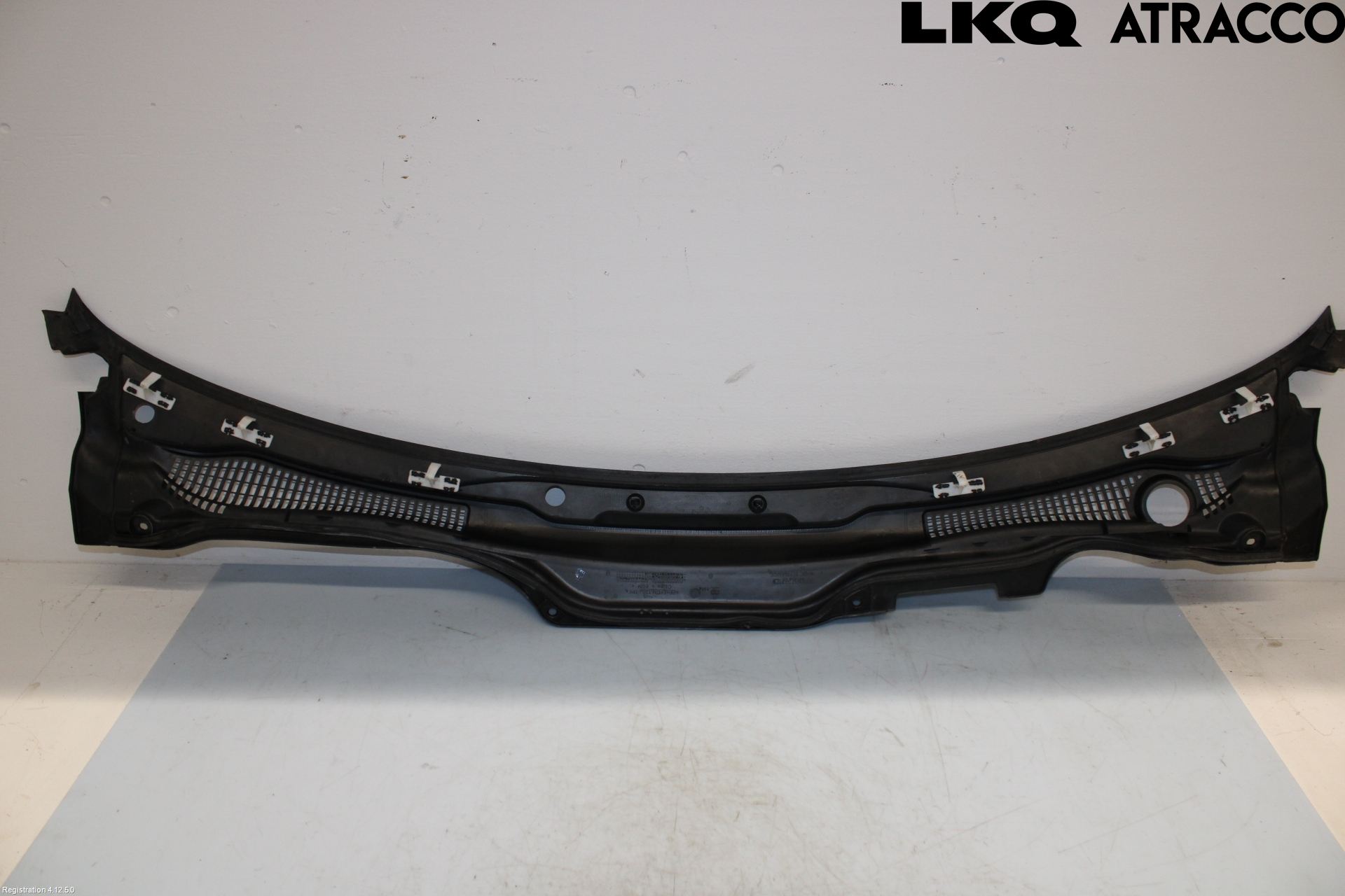 Volvo V50 04-07 Visker Deksel-Grill-Under Frr