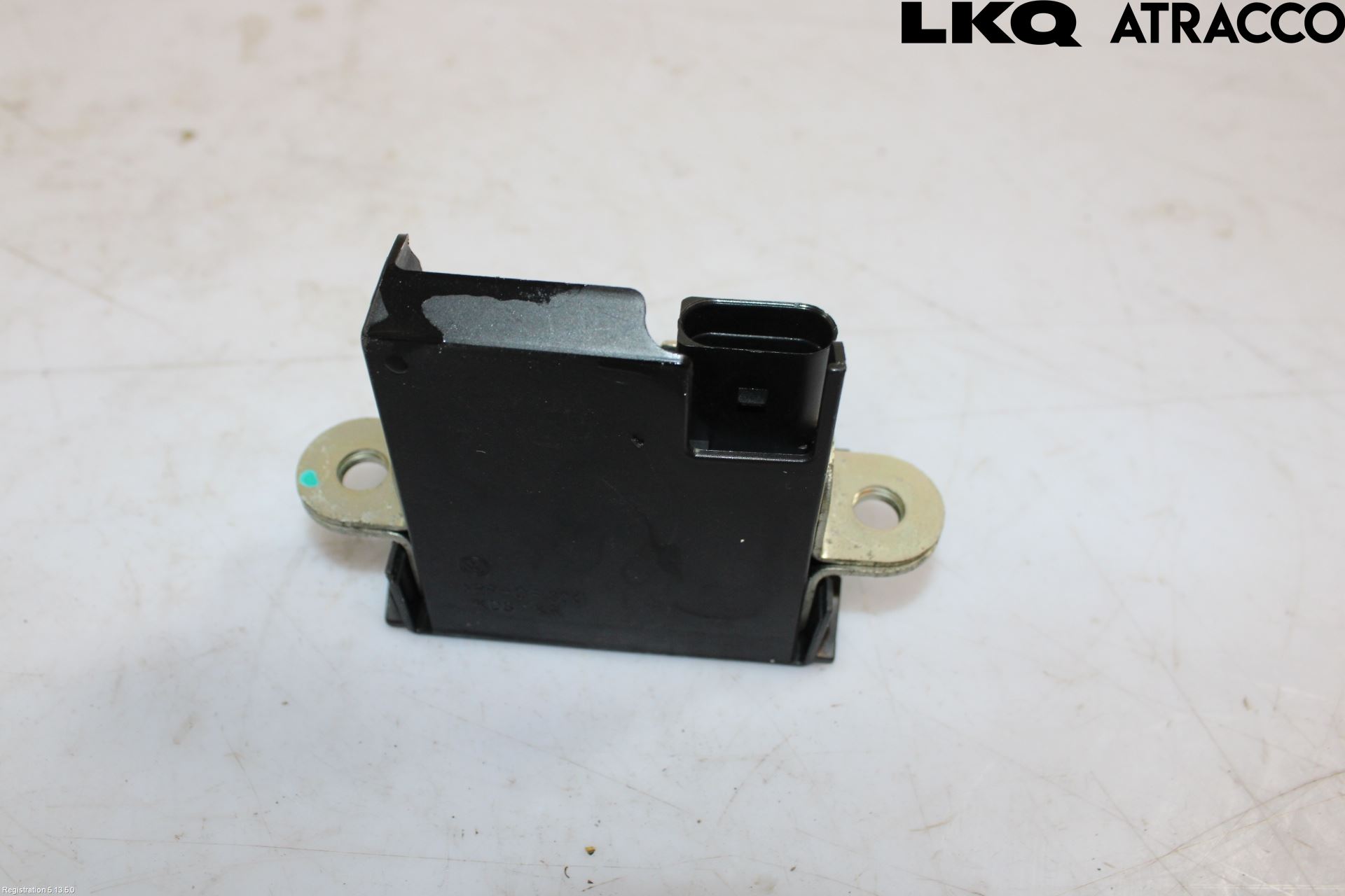 Volkswagen VW GOLF VI 09-13 Bakluke-Lokk Låsekasse