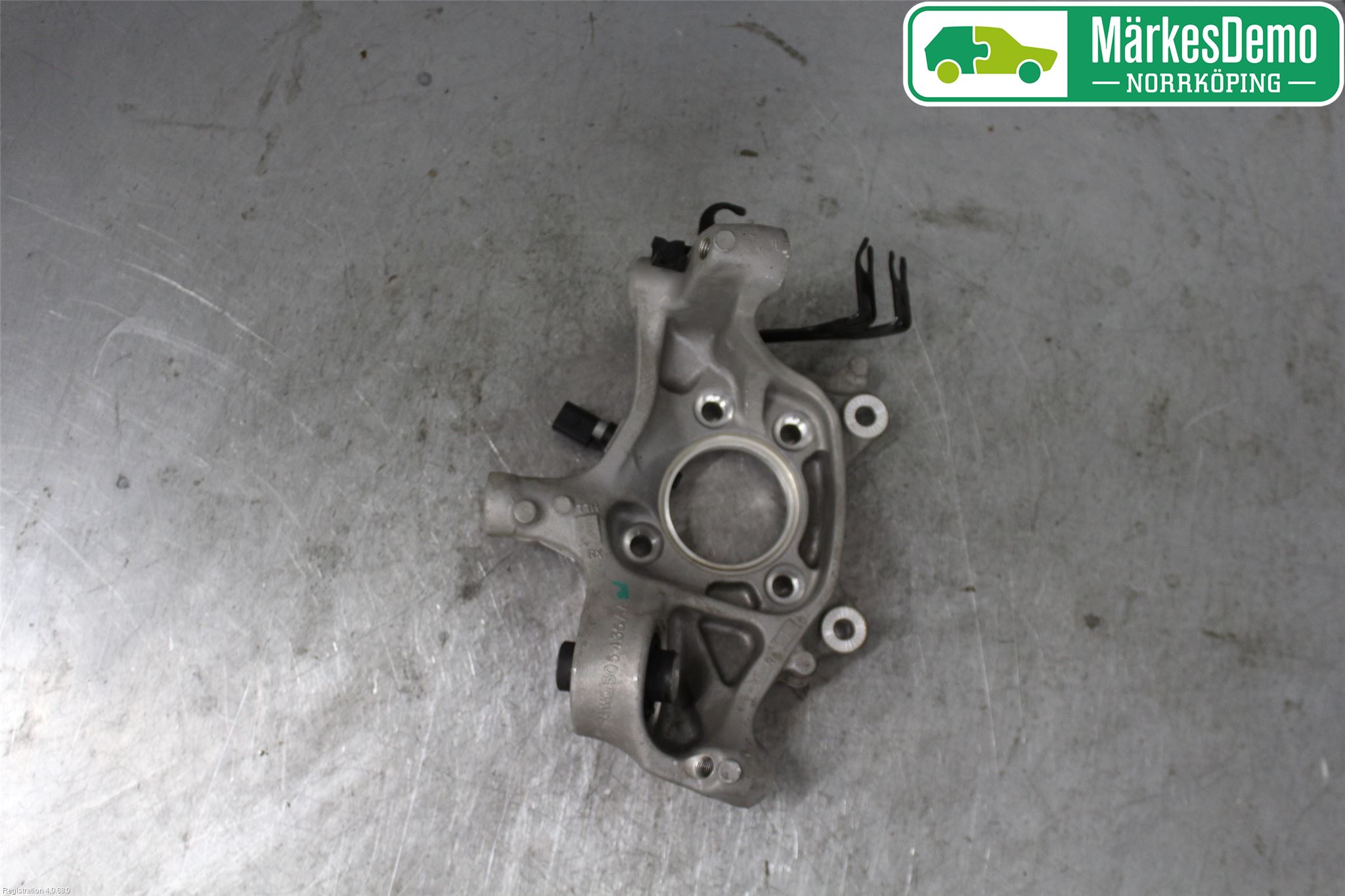 Audi A4/S4 B9 20- Spindel Vb