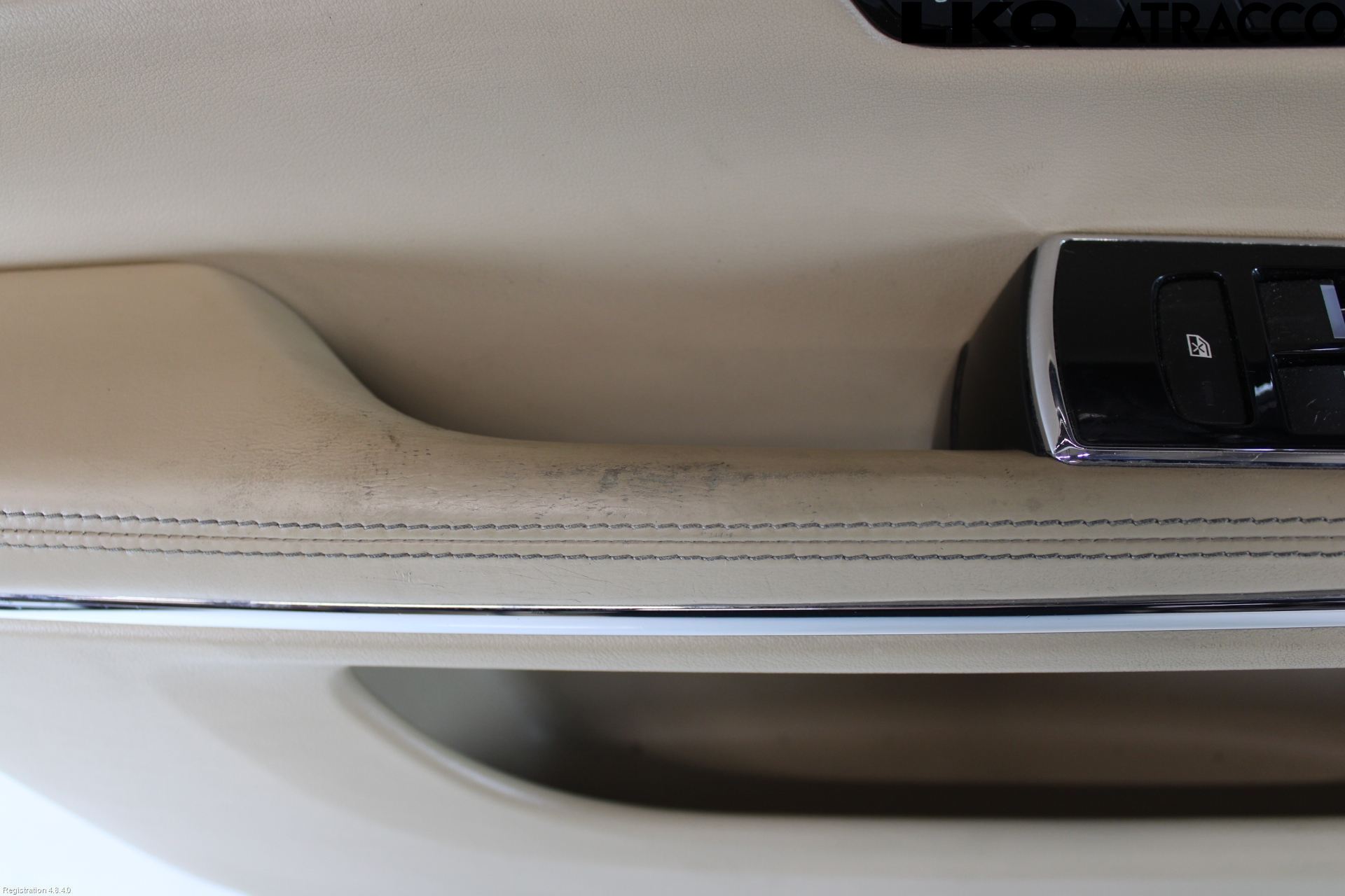 Jaguar XJ X351        10- Innr Dørtrekk Venstre