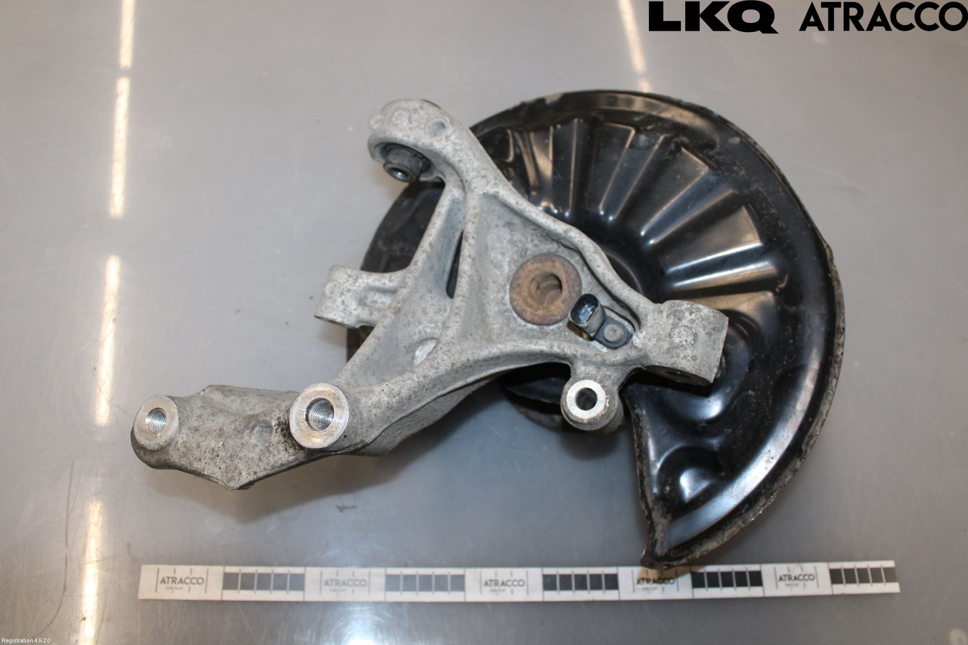 Volkswagen VW PASSAT 20-24 Spindel Vb