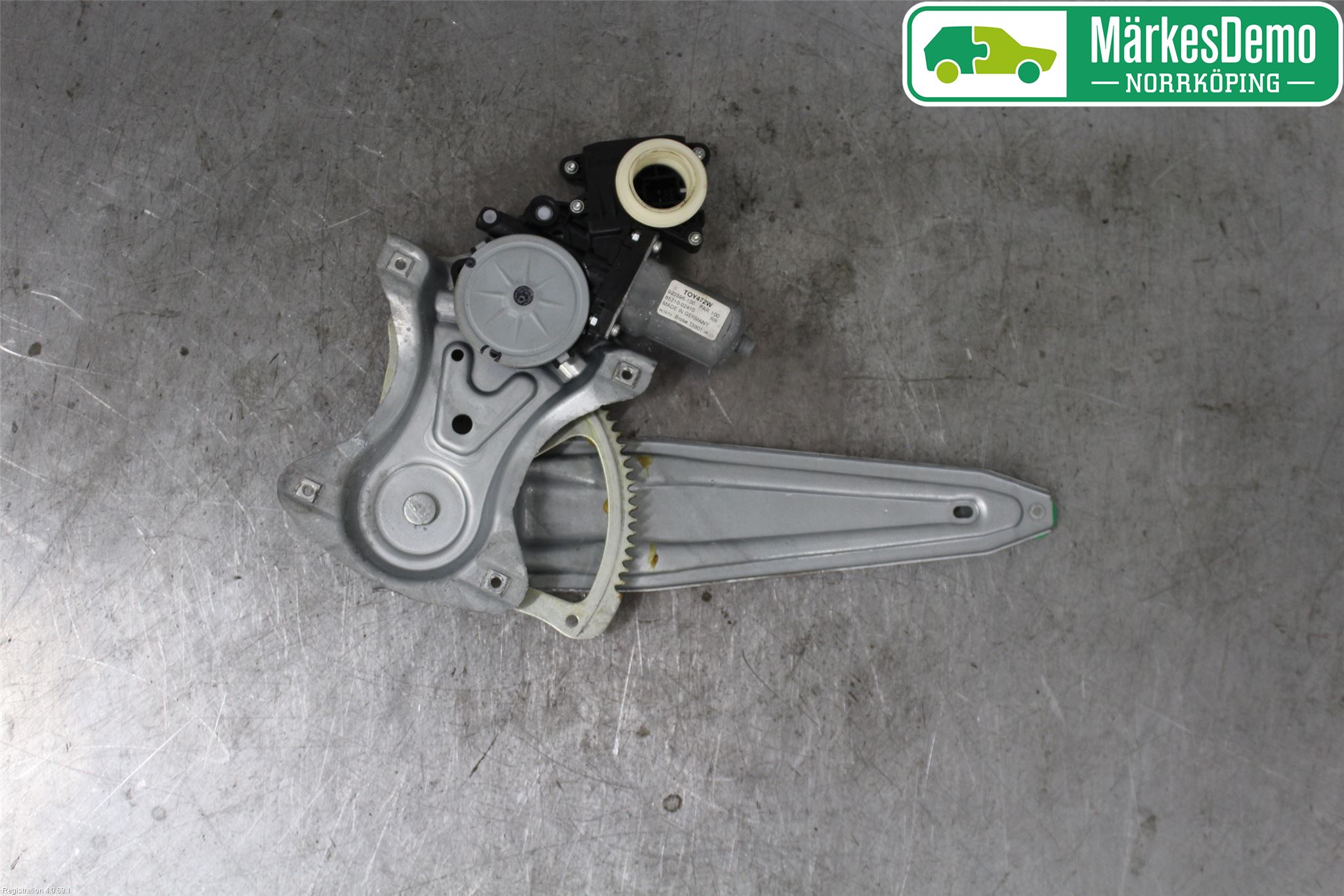Toyota AURIS 10-12 Vindusheis El Komp