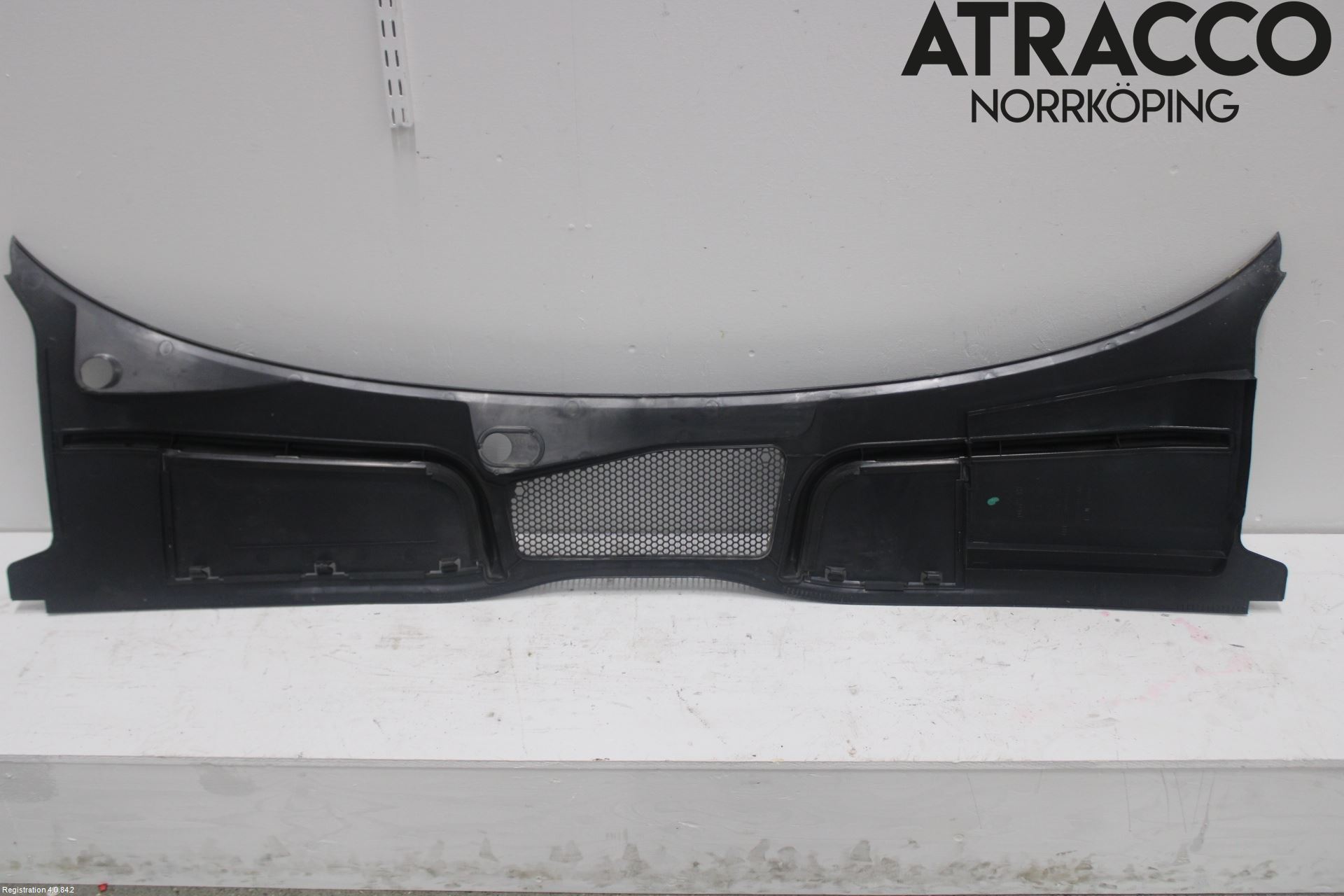 Audi A4/S4 B9 20- Visker Deksel-Grill-Under Frr