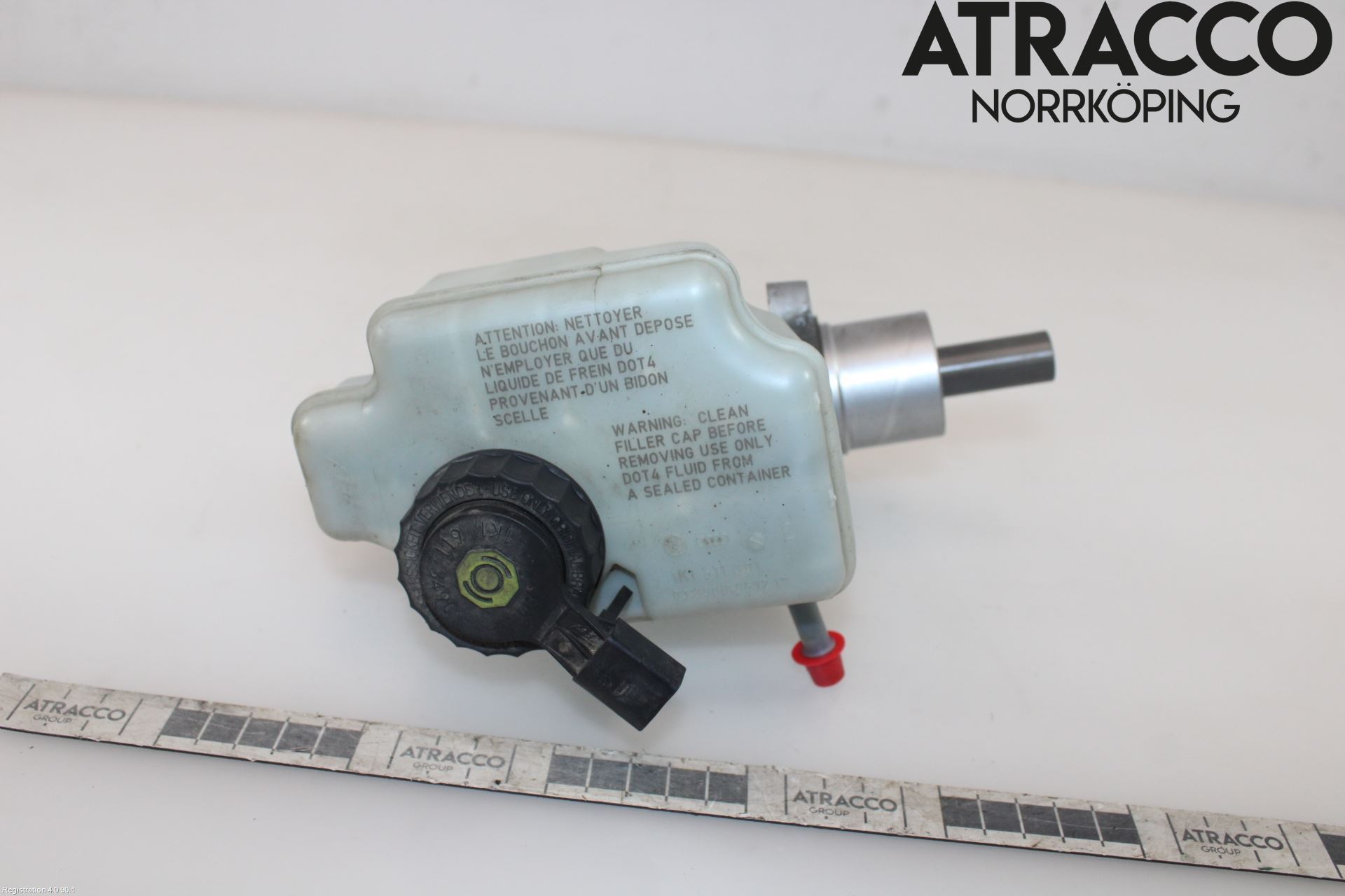 Volkswagen VW CADDY      04-10 Brems Hovedsylinder