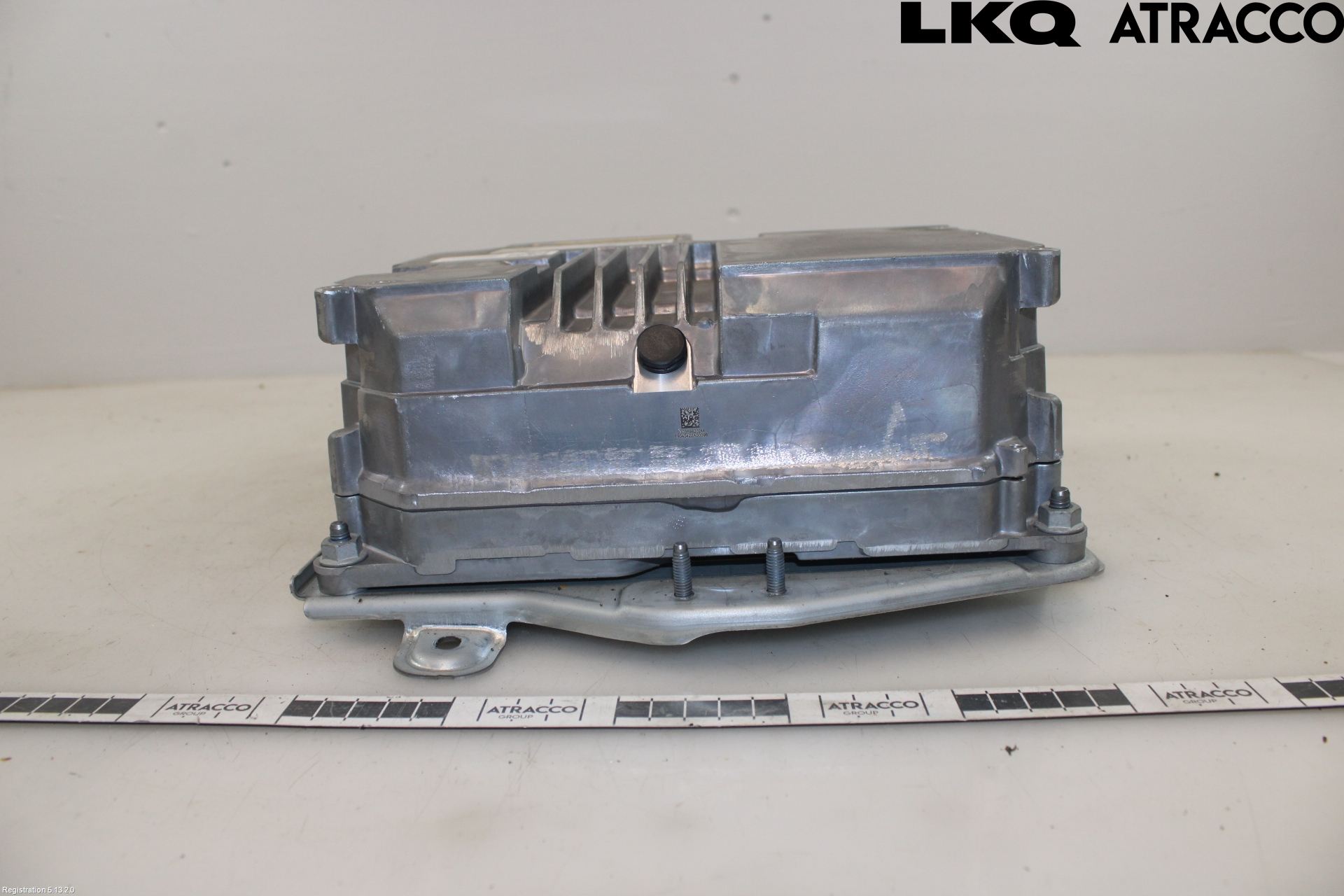 Mercedes-Benz MB EQA (H243) 21- Inverter 12-)220V
