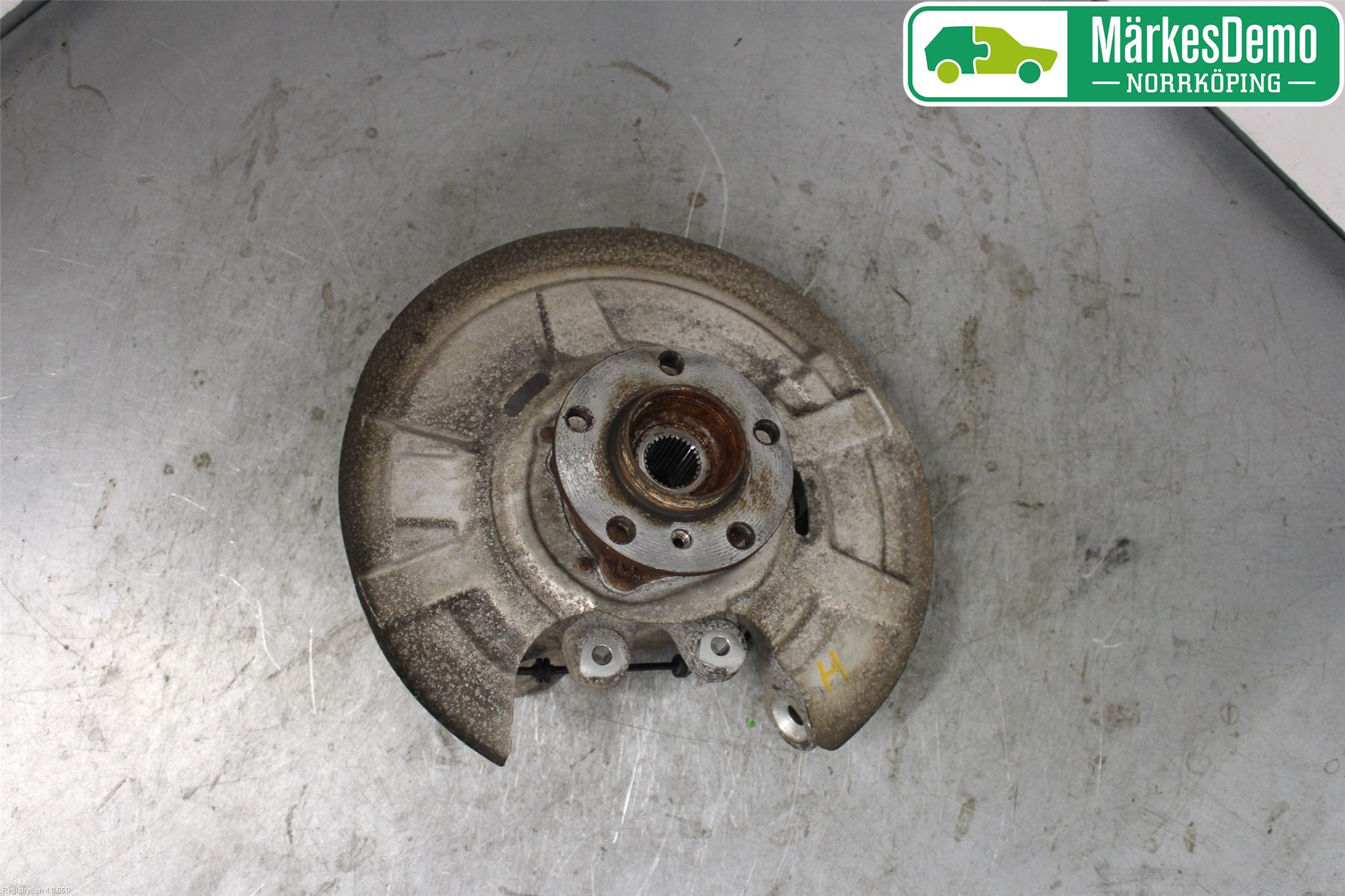 BMW 5 F10/F11/F18 09-17 Spindel Hb