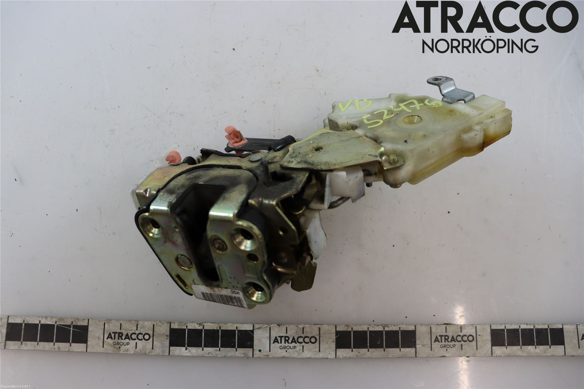 Nissan ALMERA    00-06 Dørlås - Låsekasse