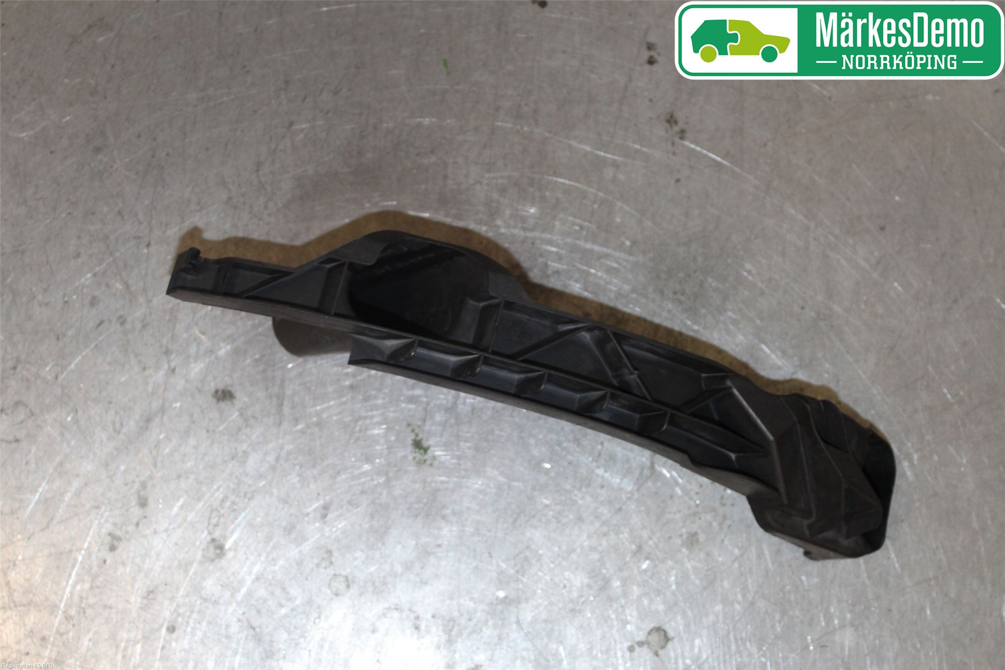 Volkswagen VW GOLF V 04-09 Støtfangerfeste Foran Venstre