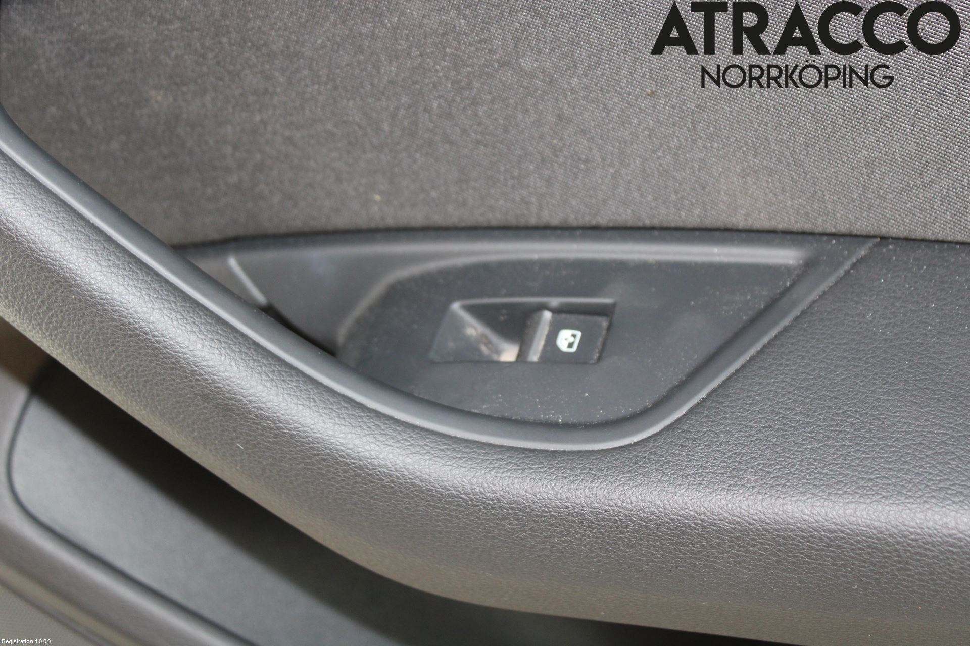 Audi A4/S4 B9 20- Innr Dørtrekk Høyre