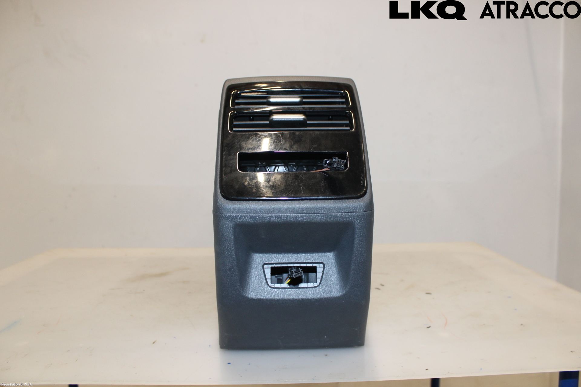 Volkswagen VW ID.7/TOURER 24- Innr Konsoll-Lomme