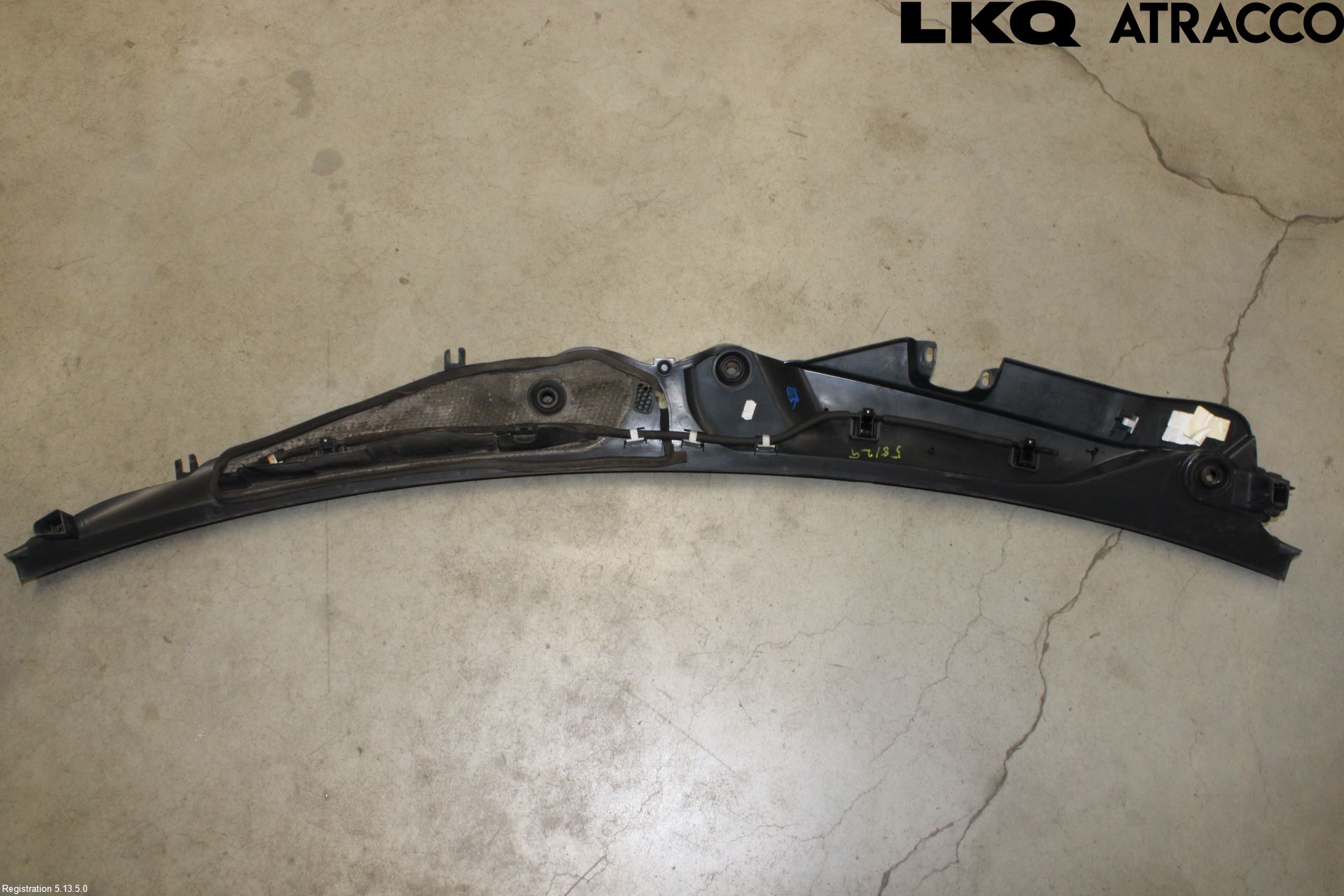 Mercedes-Benz MB E-KLASS (W212) 09-16 Visker Deksel-Grill-Under Frr