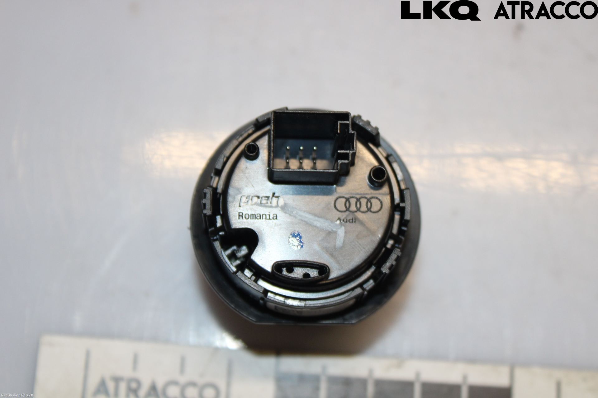 Audi A3/S3 8Y 21- Bryter Fader Høytalere