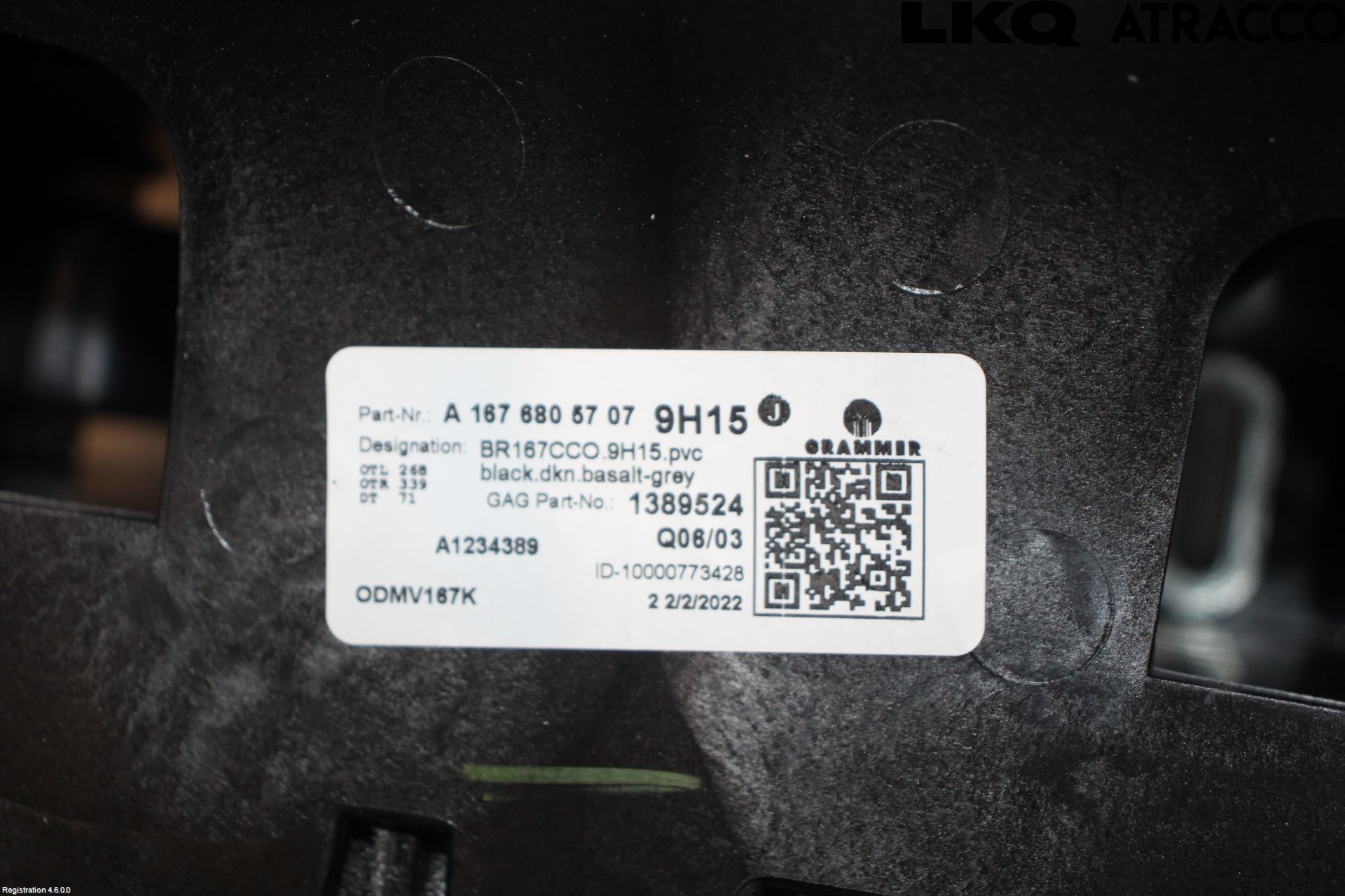 Mercedes-Benz MB GLE-KLASS (W167/V167/C167) 19- Instrumentkonsoll Midt