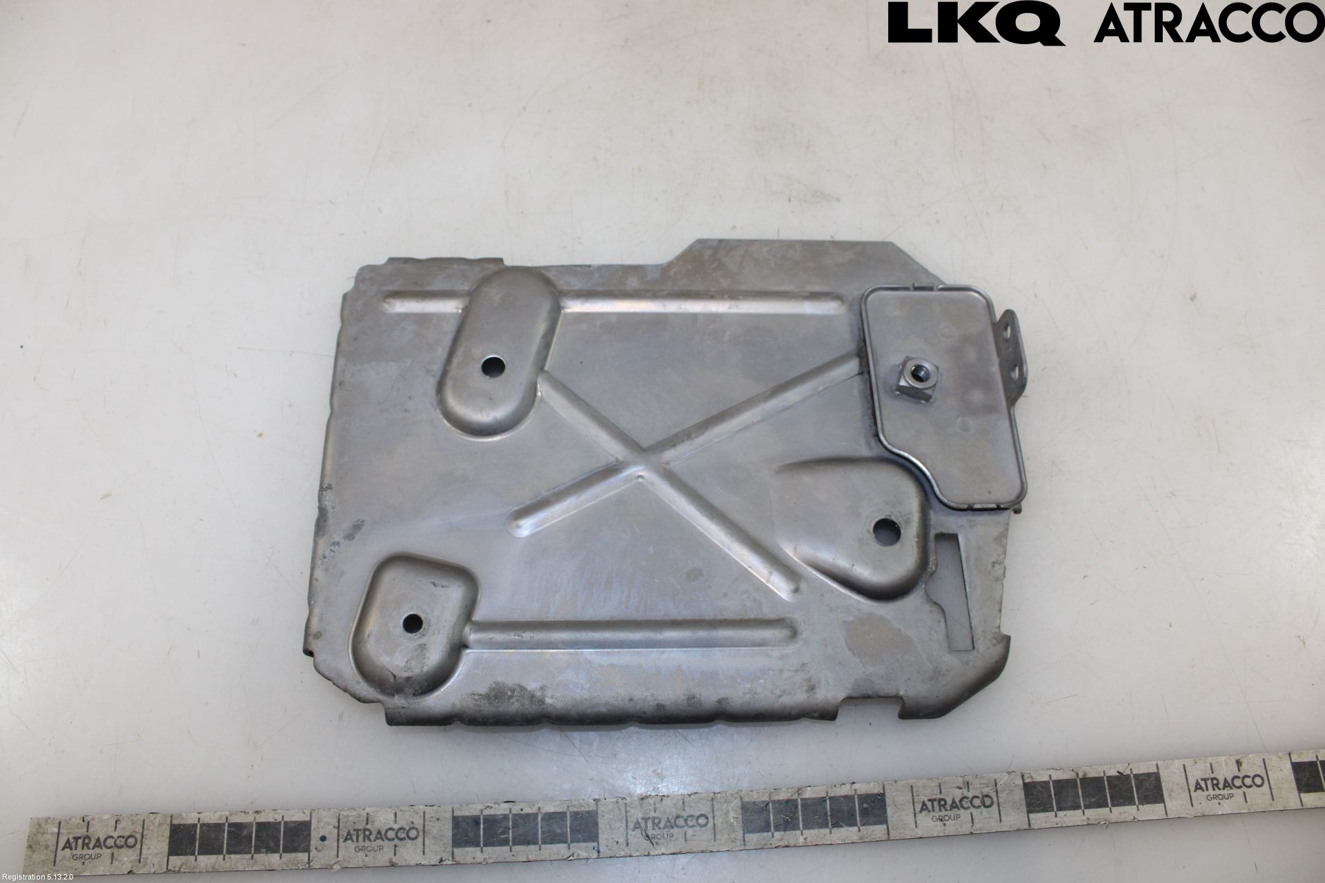 Volkswagen VW ID.7/TOURER 24- Batterikasse - Feste - Holder