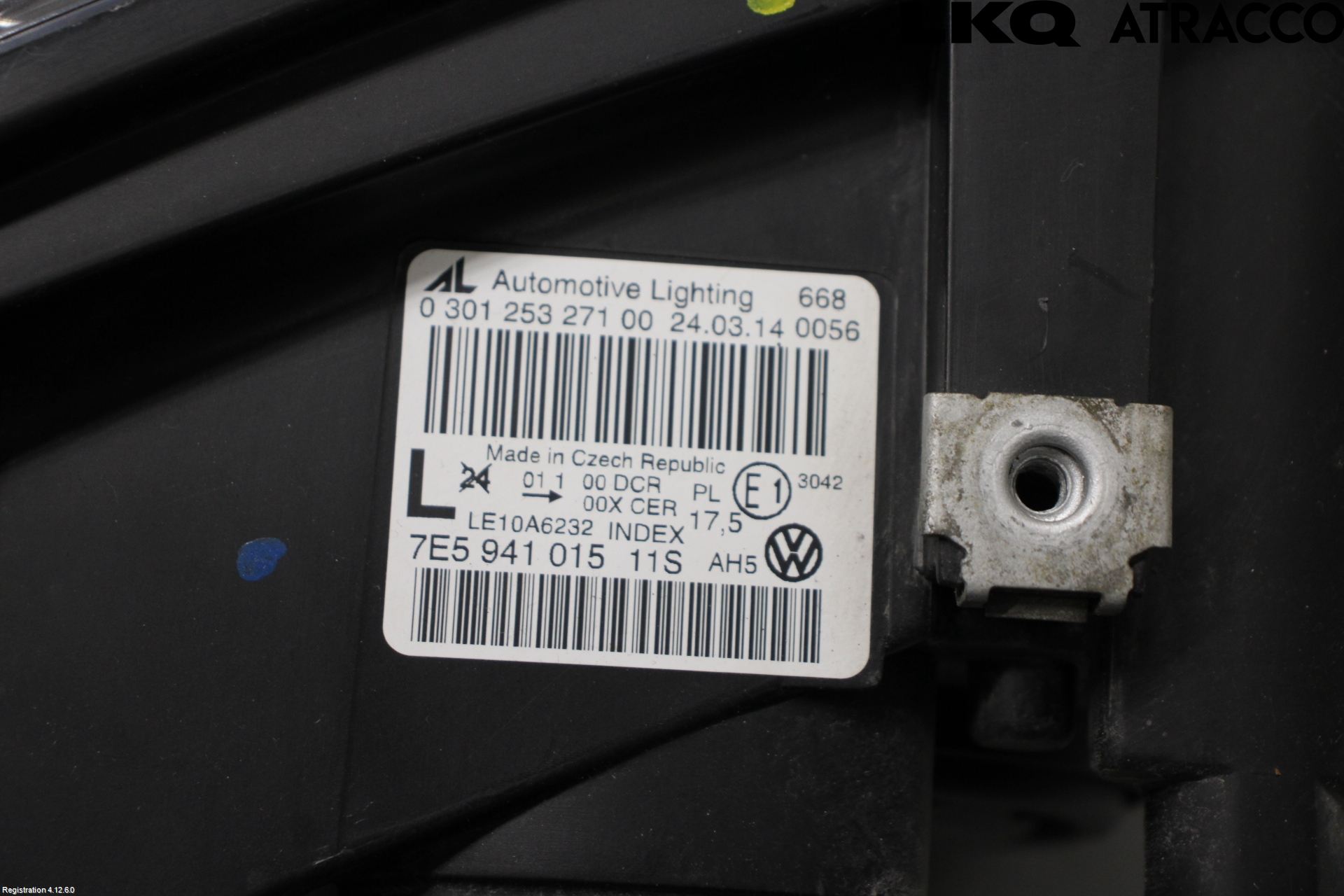 Volkswagen VW TRANSP/CARAVELLE (T5) 04-15 Frontlykt Venstre