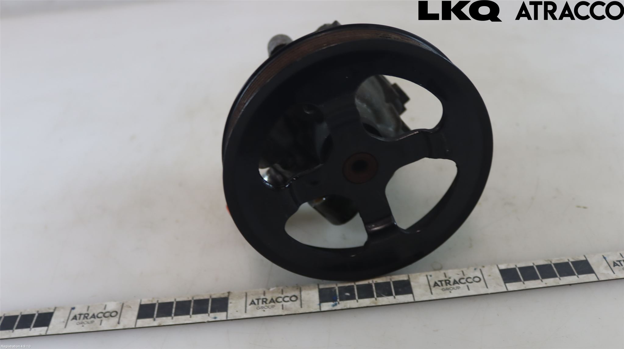 Mitsubishi GRANDIS Servo Pumpe