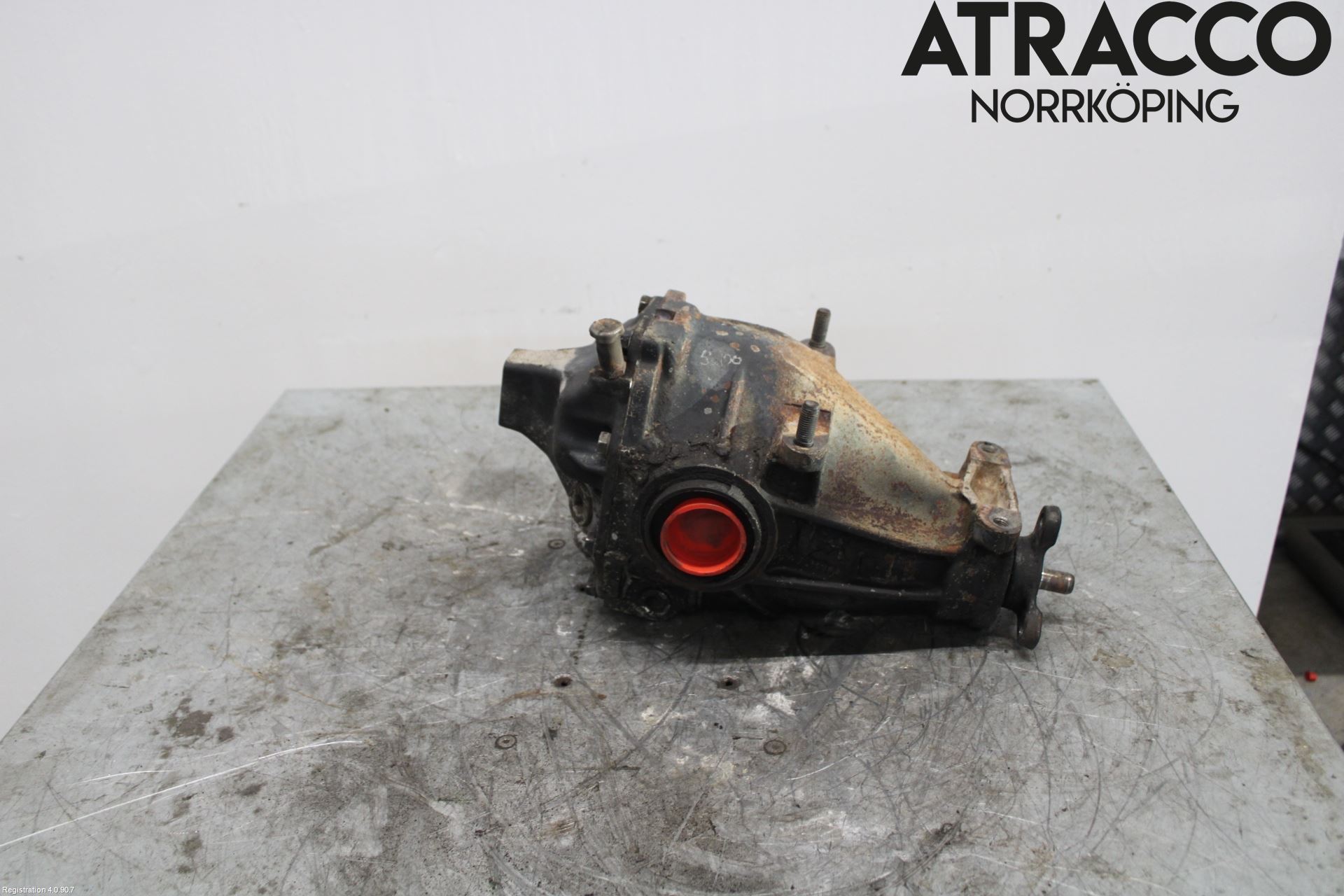 Mercedes-Benz MB 200-300  (W123) 76-86 Bakaksel Kardang Bak -Diff