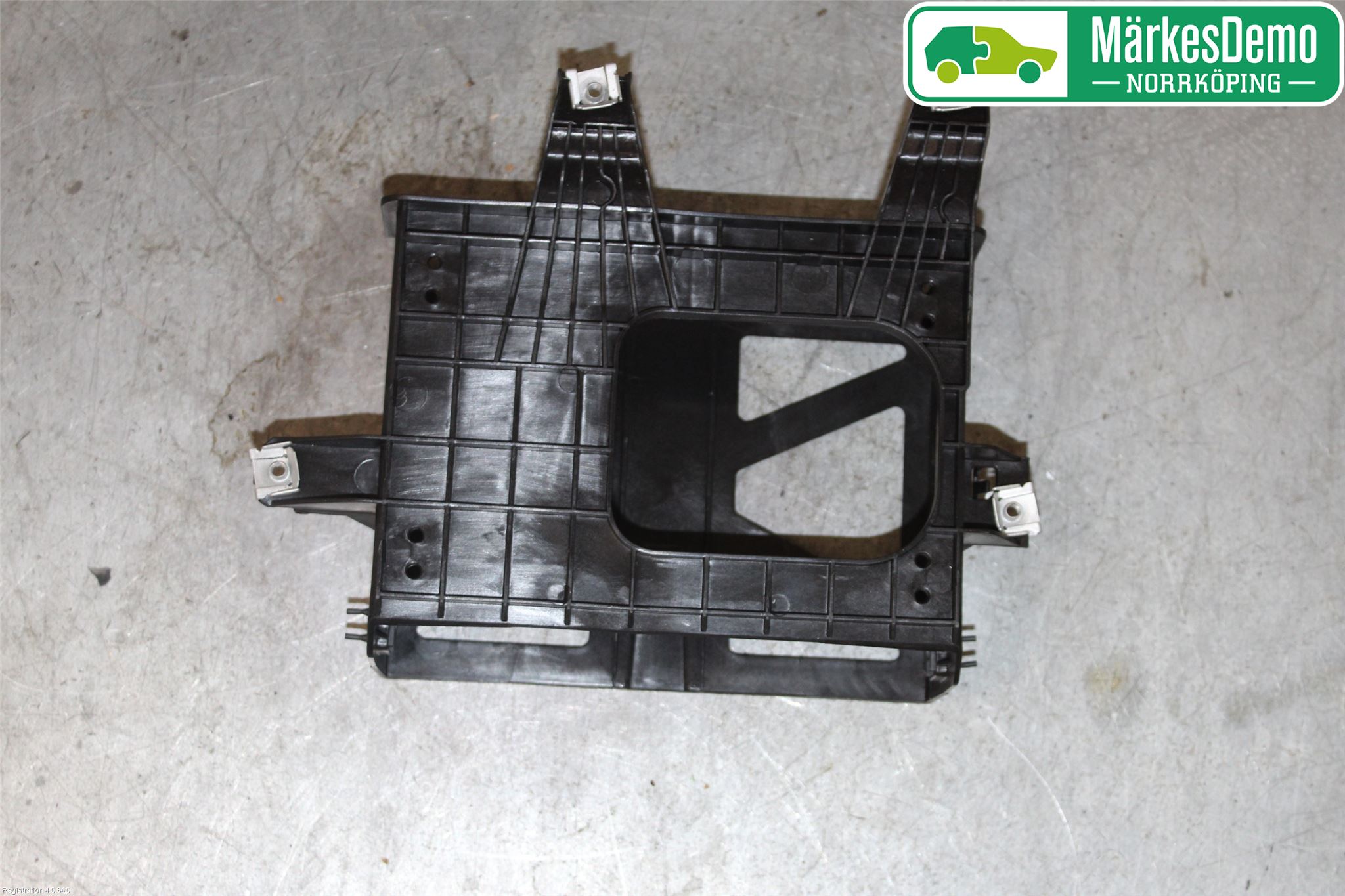 Audi A4/S4 B9 16-19 Innr Radio Ramme