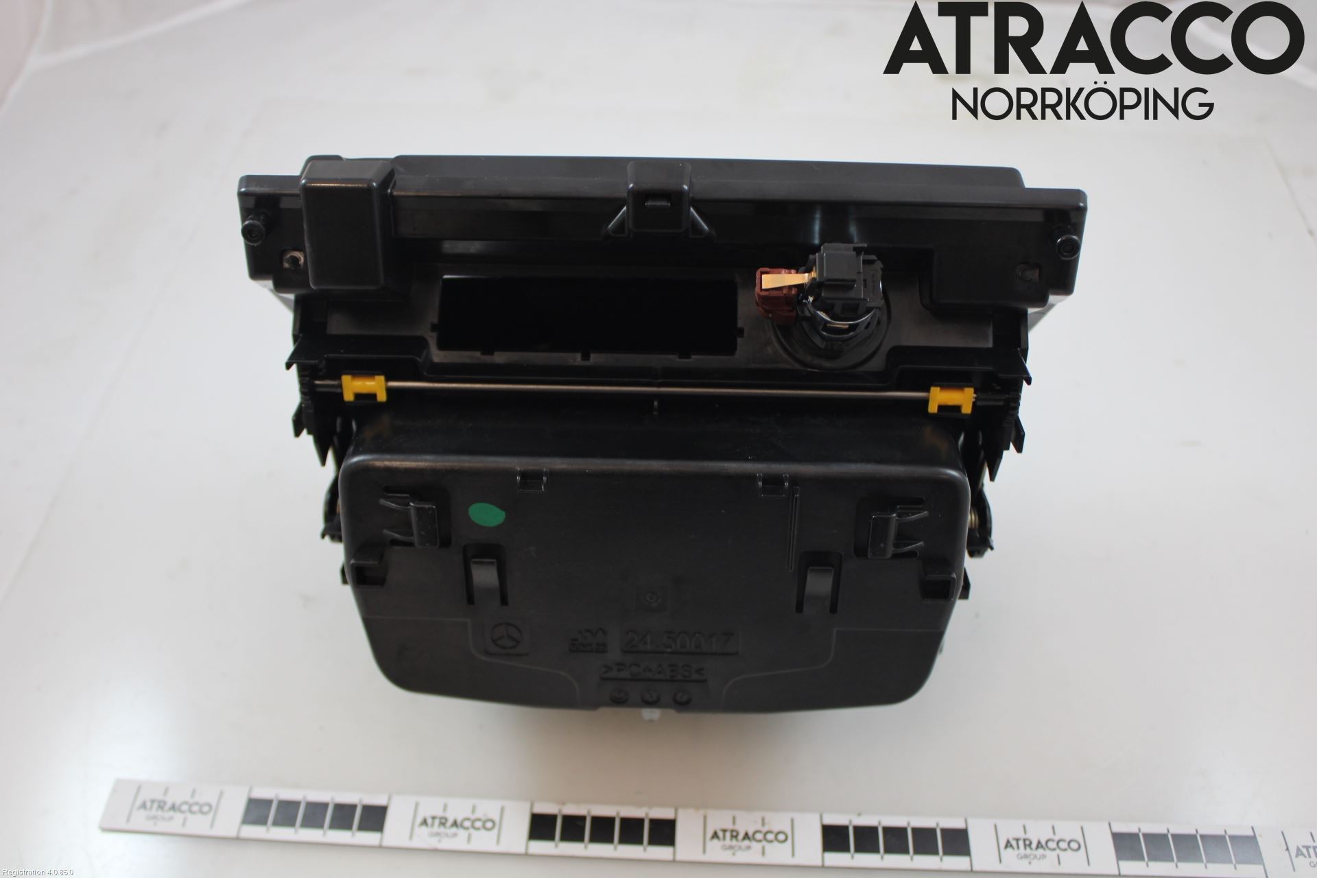 Mercedes-Benz MB AMG GT (C190/R190) 14-22 Innr Koppholder