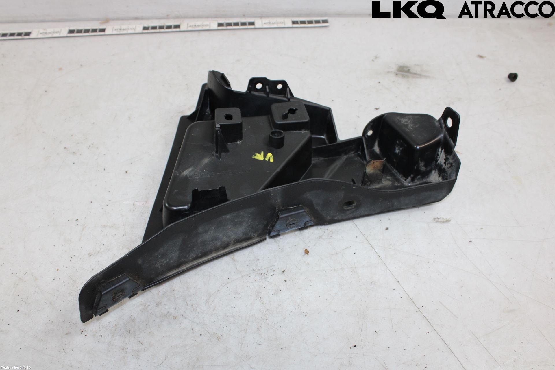 Lexus IS 250/350 14-20 Støtfangerfeste Foran Venstre