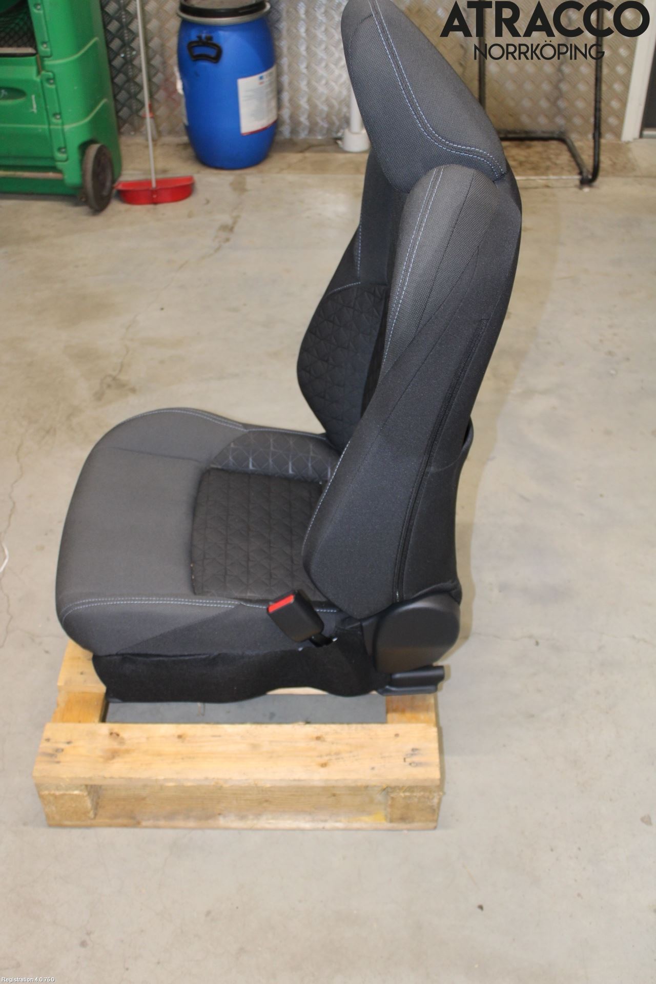 Toyota C-HR 16-23 Innr Sete Foran Høyre