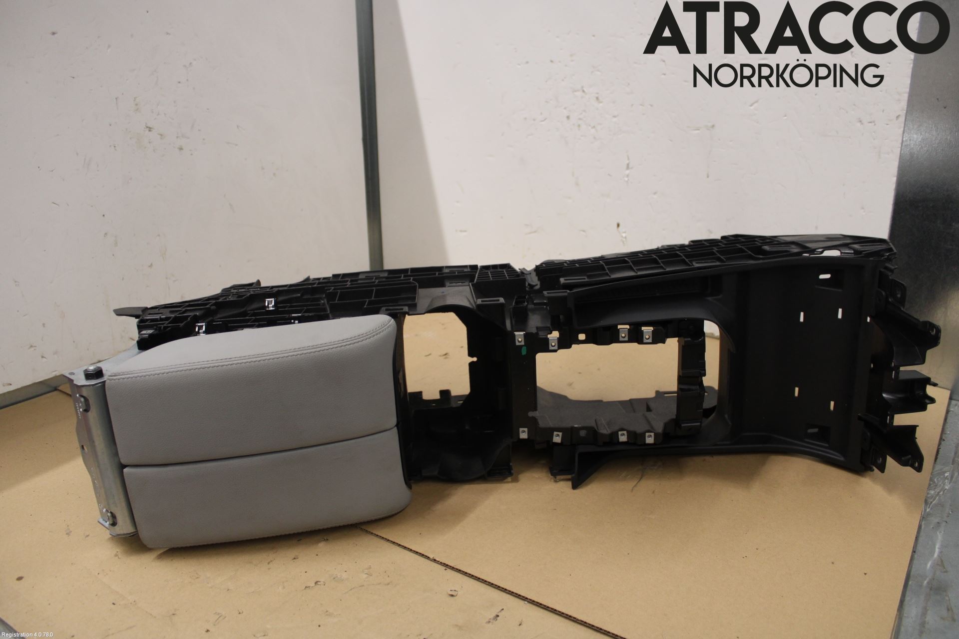 Landrover LAND ROVER RANGE ROVER EVOQUE (L551) 19- Innr Armlene