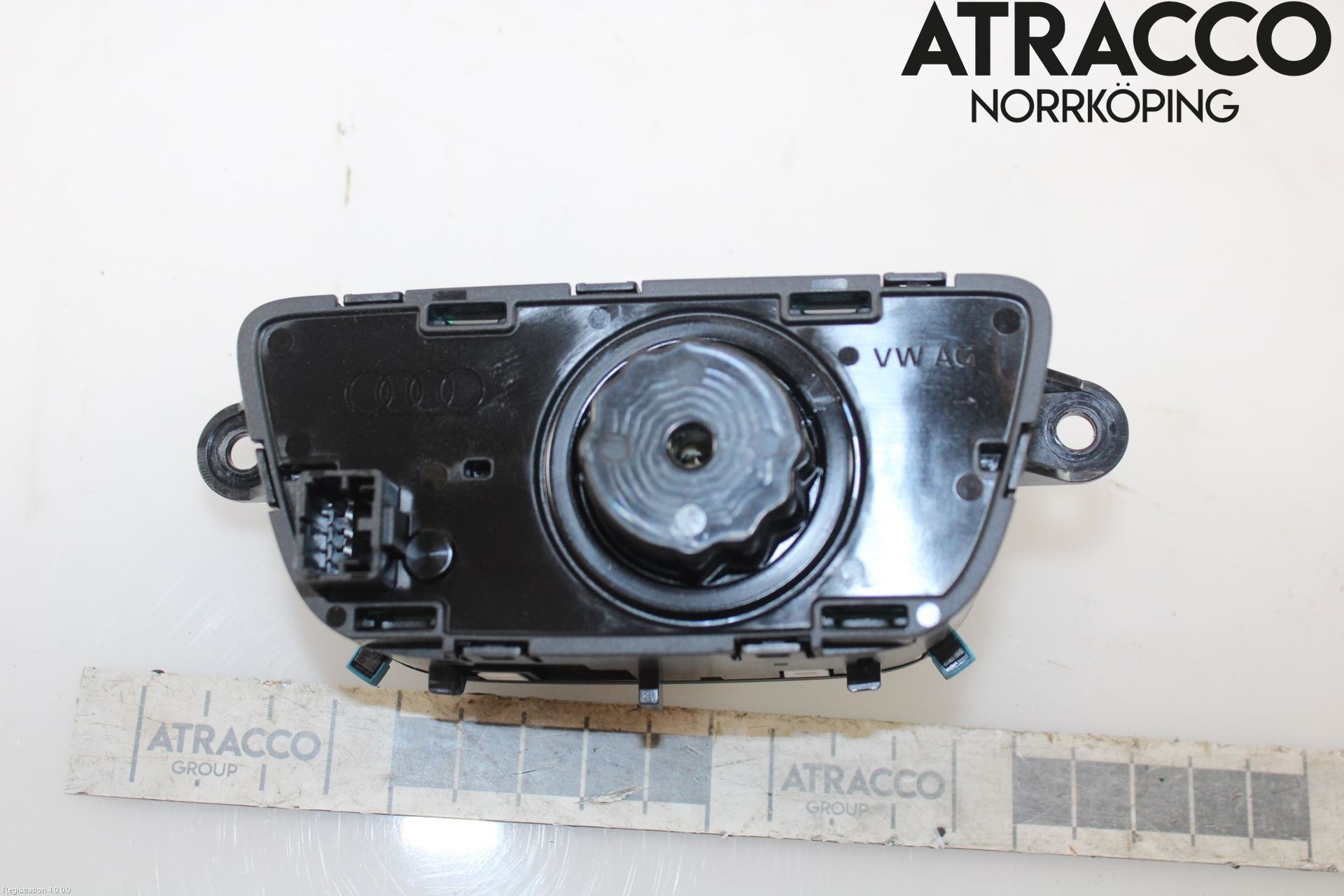 Audi A4/S4 B9 20- Bryter Hovedlys
