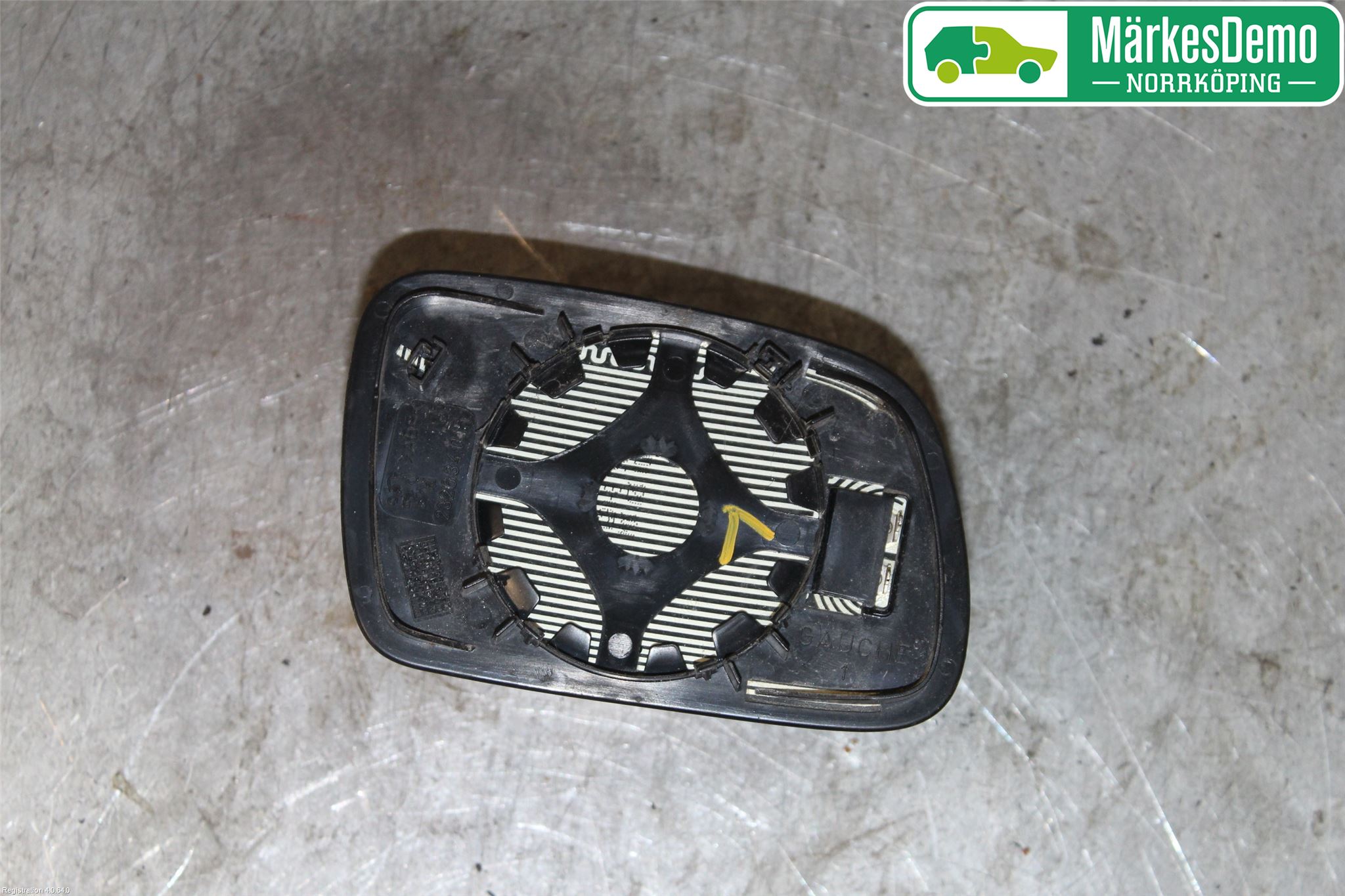 Peugeot 307     05-08 Speil Glass V