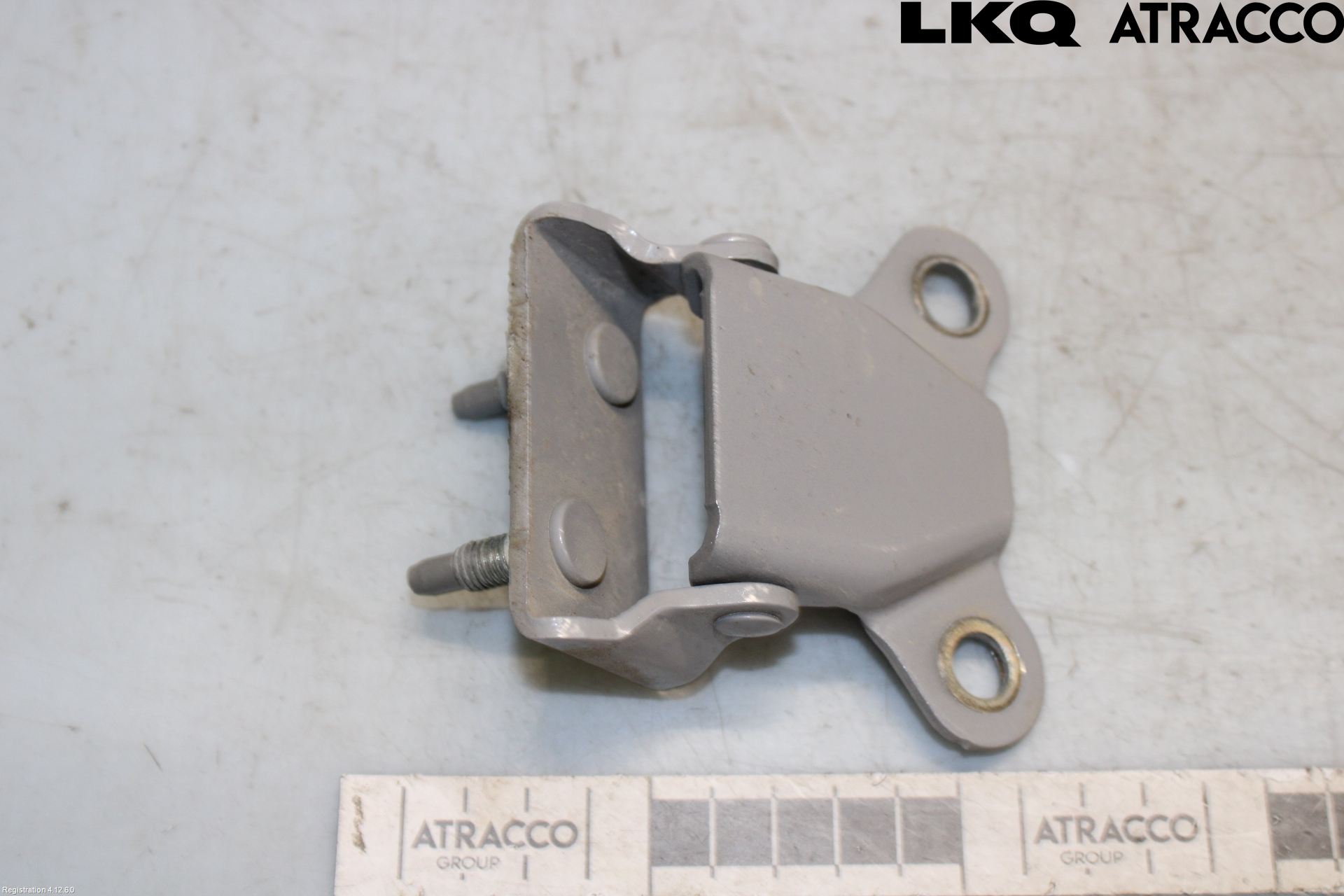 Toyota YARIS CROSS XP21 21- Bakluke Hengsel Venstre