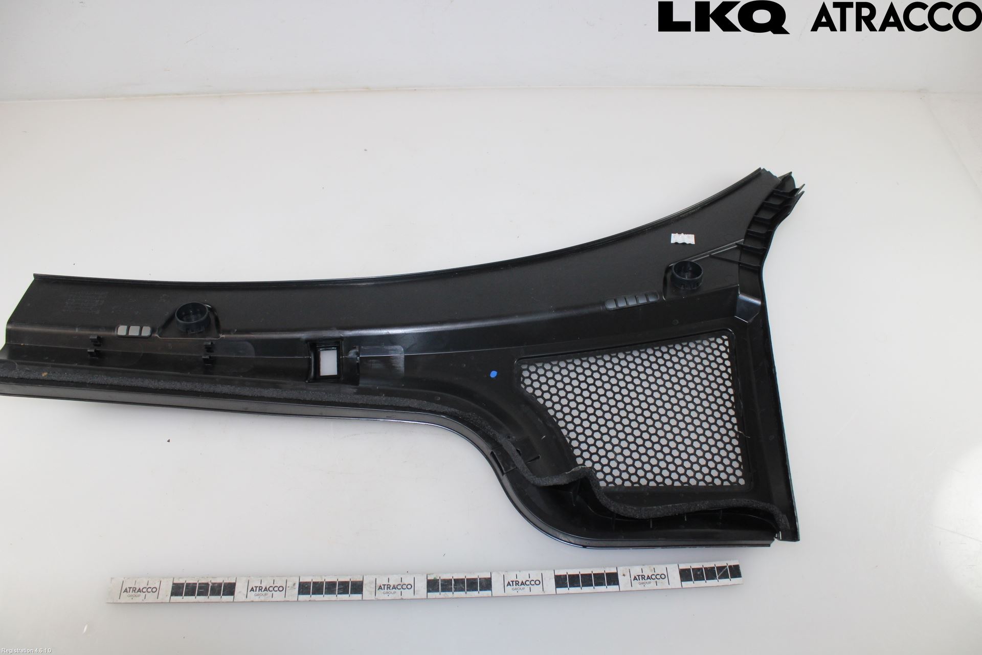 Skoda OCTAVIA (NX) 20- Visker Deksel-Grill-Under Frr