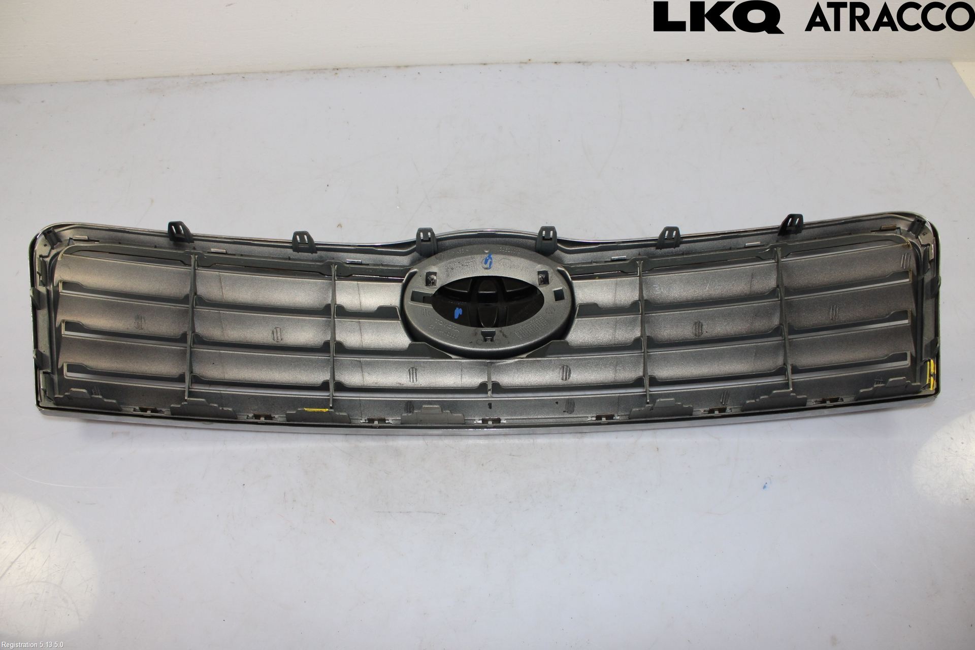 Toyota AVENSIS 03-06 Grill Komplett