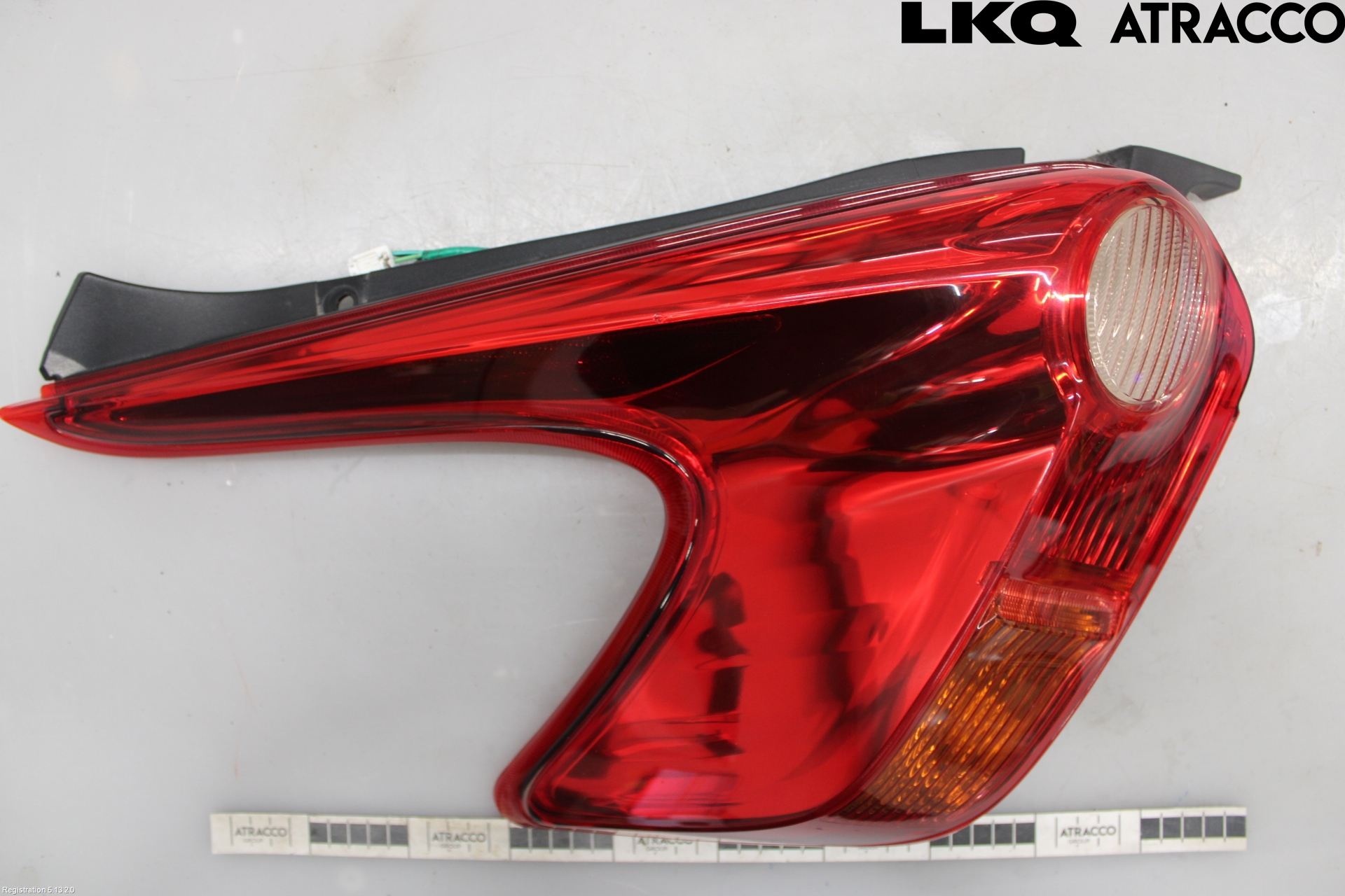 Nissan JUKE 10-14 Baklykt Venstre