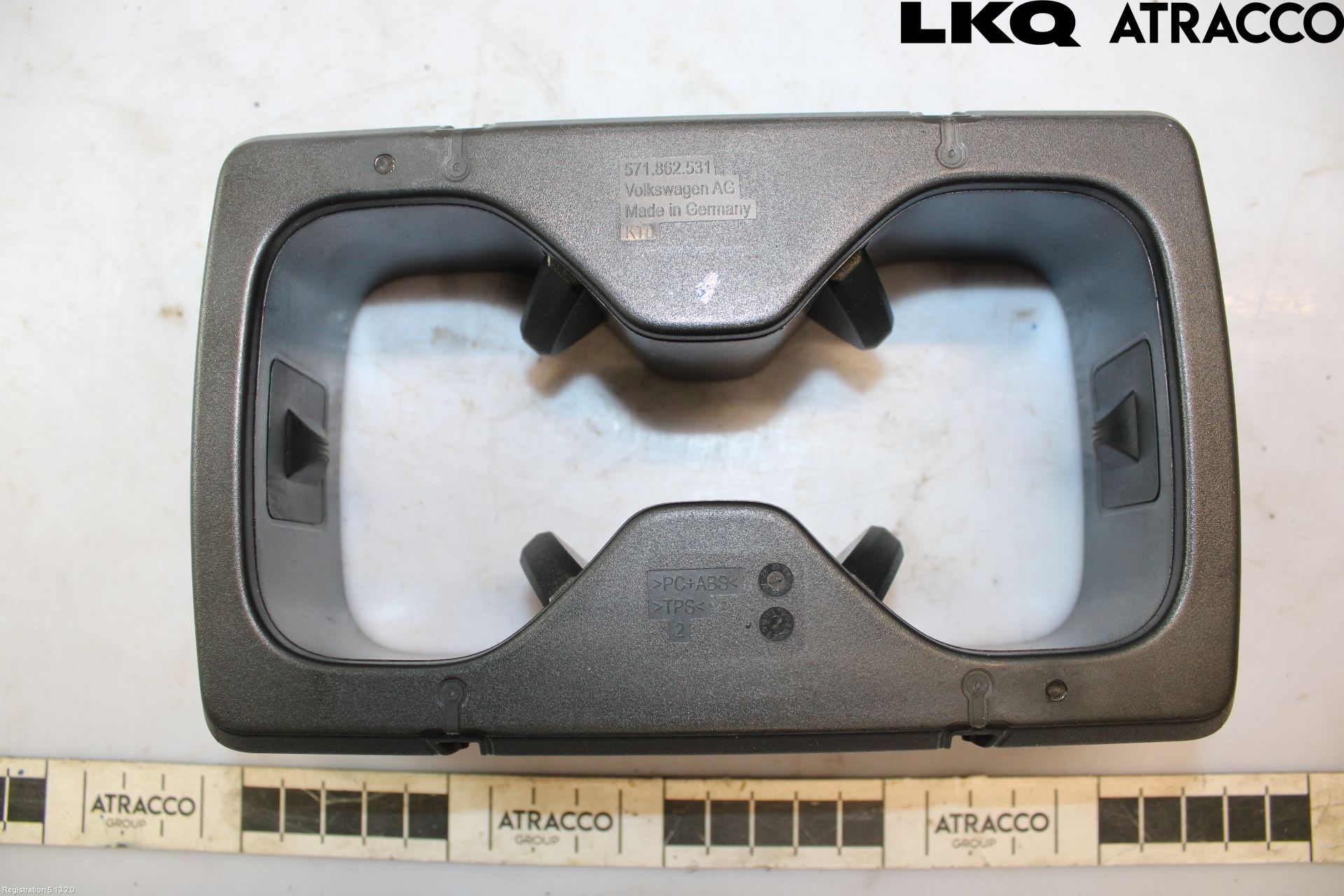 Volkswagen VW TIGUAN 24- Innr Koppholder