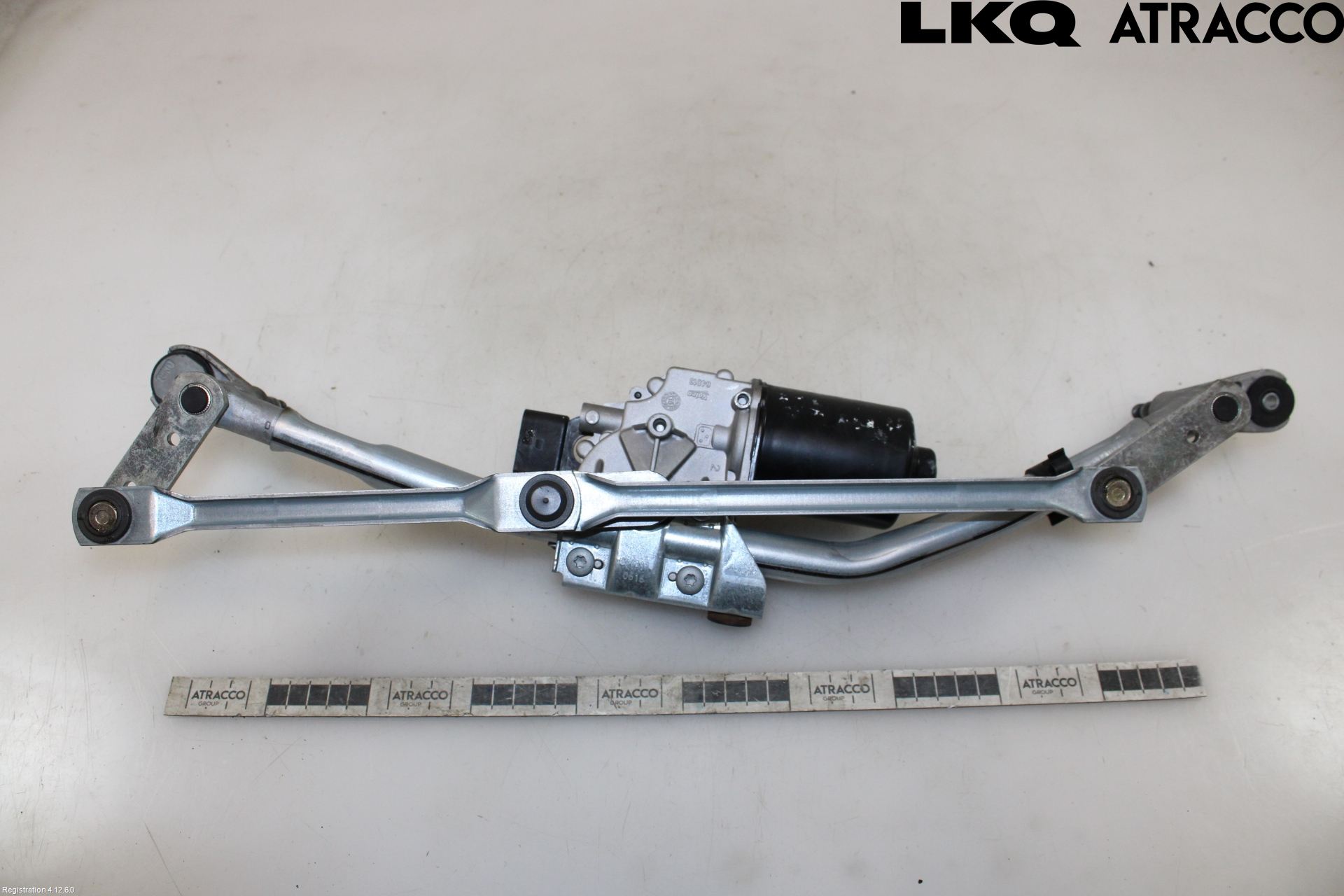 Jaguar XE (X760) 15-24 Viskeroverføring Frontrute